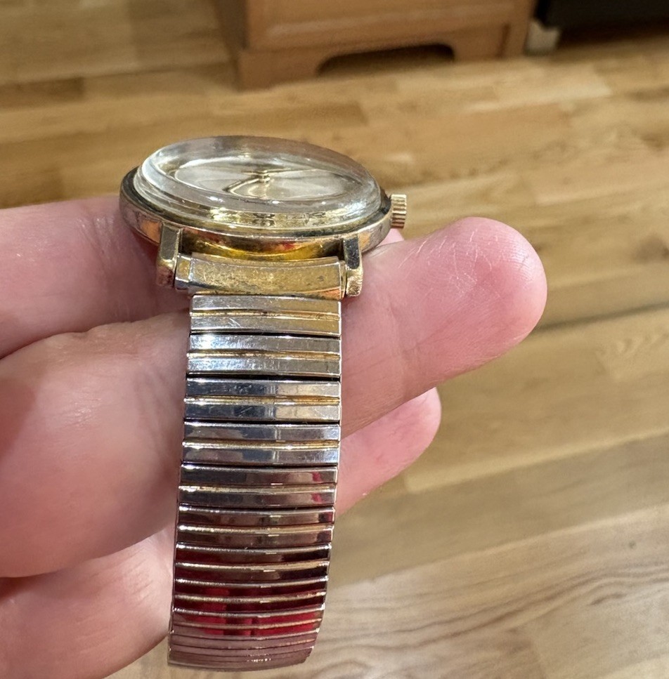 Vintage Benrus Mechanical Men’s Watch 3300 Two-Tone Dial Speidel Band Runs