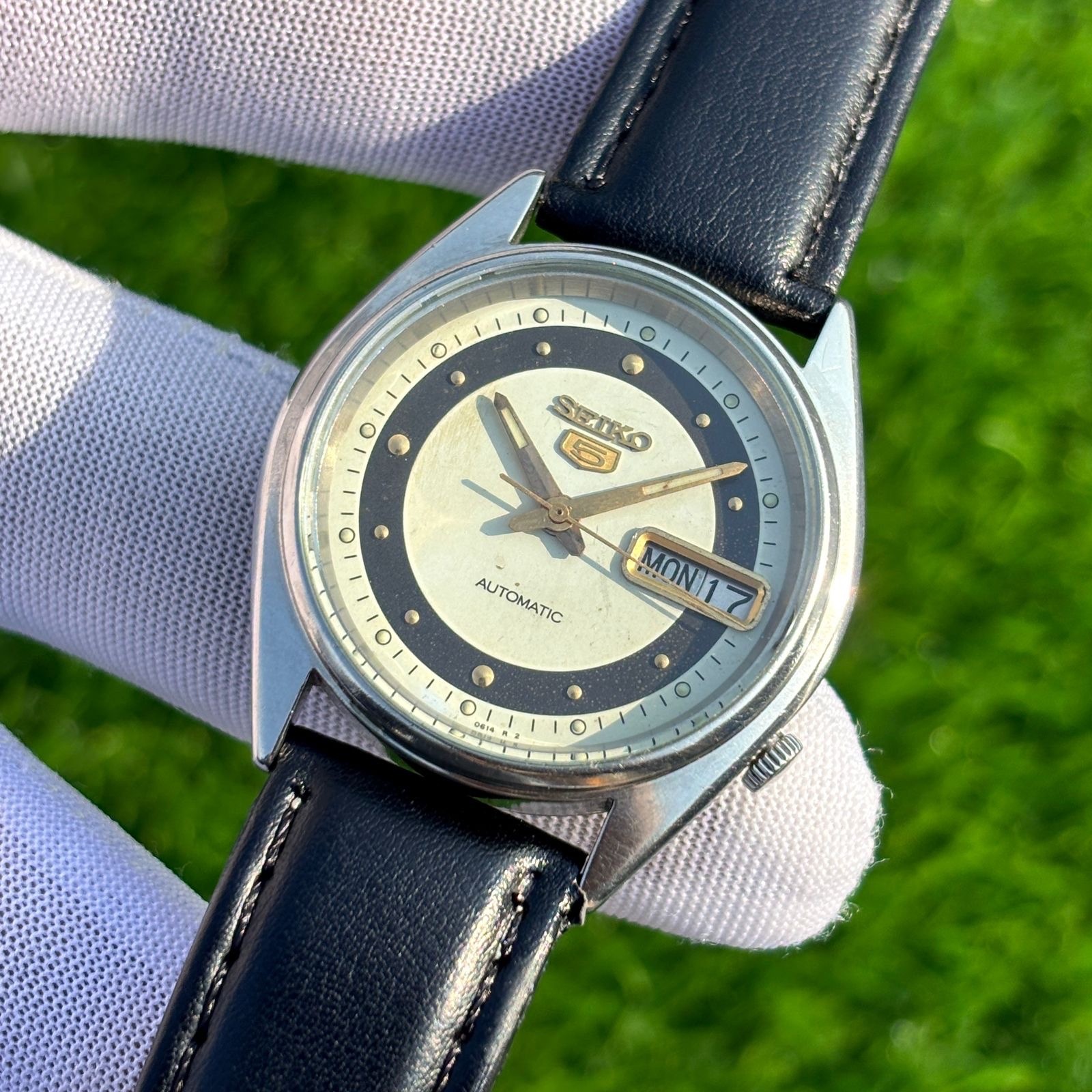 Vintage Seiko 5 Dress Formal Automatic Japan Made Men’s Watch 7009-6001