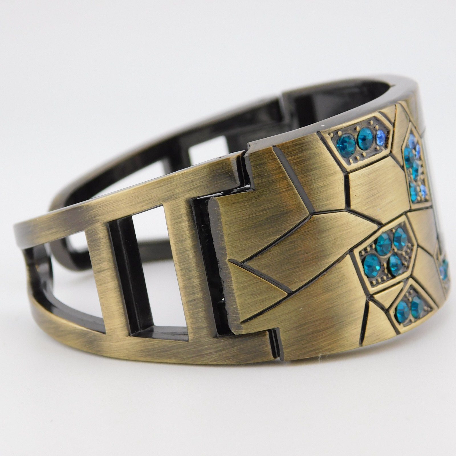 Bronze Tone Cuff Bracelet Quartz Analog Women’s Watch Sz. 6 3/4″ New Battery