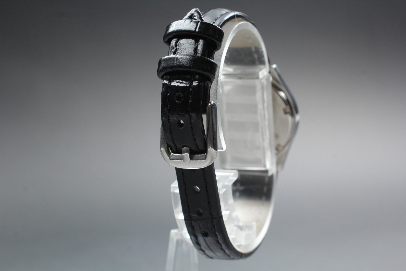 Vintage 1989 [Exc+5] Seiko 2621-0100 Silver Round 24mm Quartz Ladies Watch JAPAN