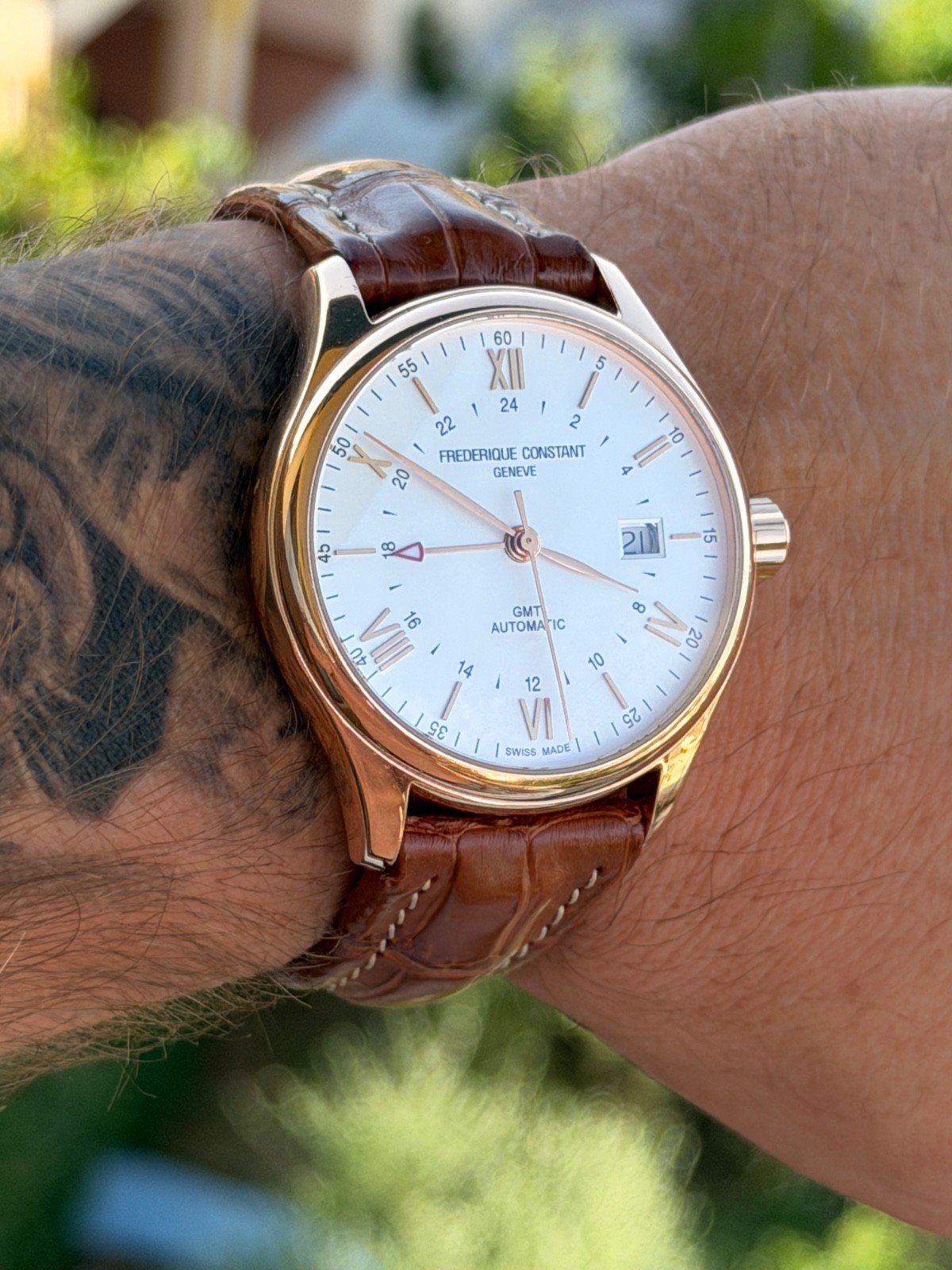 Frederique Constant Classics Automatic GMT FC-350X5B4/6 PVD Rose Gold 42 mm