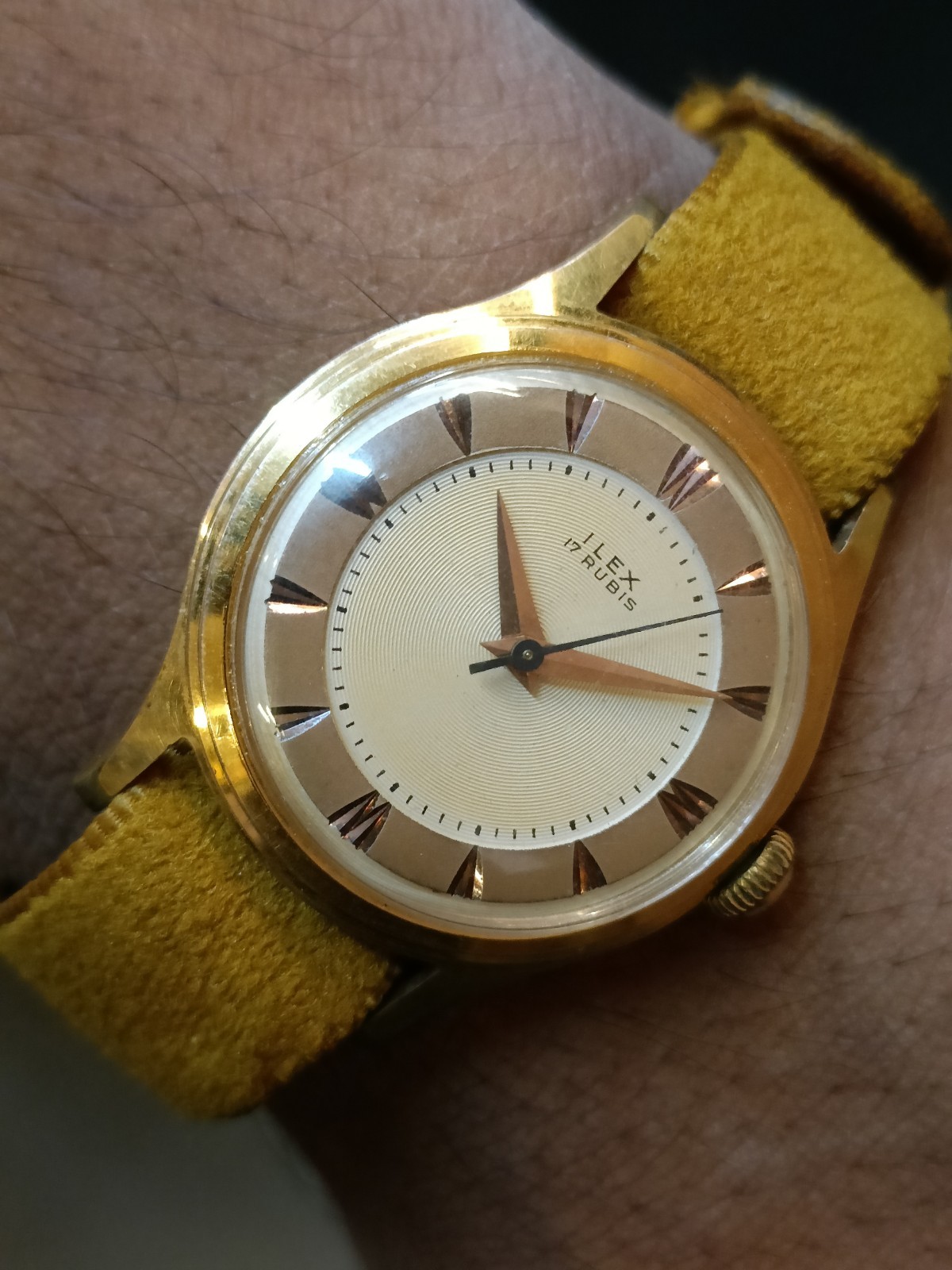 ILEX 17 RUBIS WINDING CREAM DIAL SWISS UNISEX ADULTS WORKING CONDITION