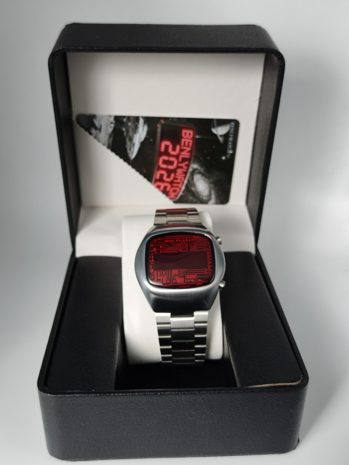 Share JAMES BOND 70s 1970s Old Vintage Style LED LCD DIGITAL Rare Retro Watch P2
