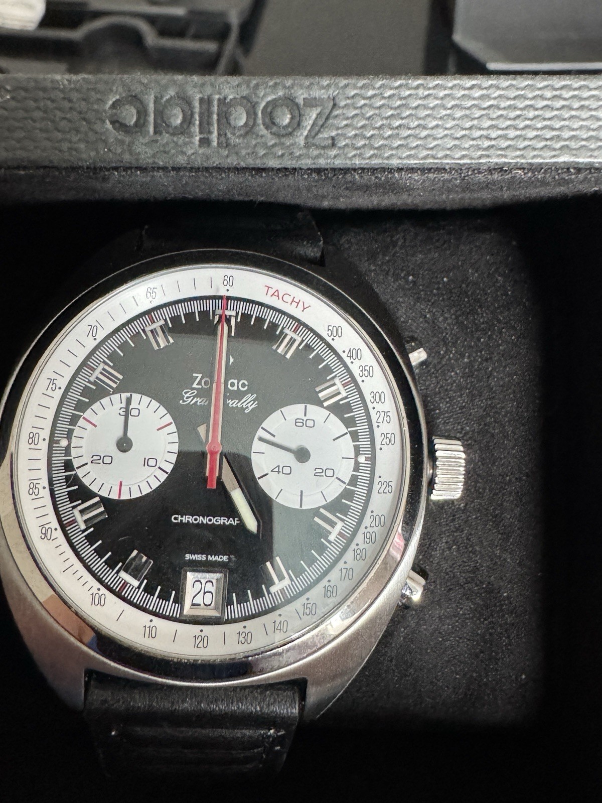 Men’s Zodiac Z09602 Grandrally Chronograph Black/Date Dial Watch 42mm B&P