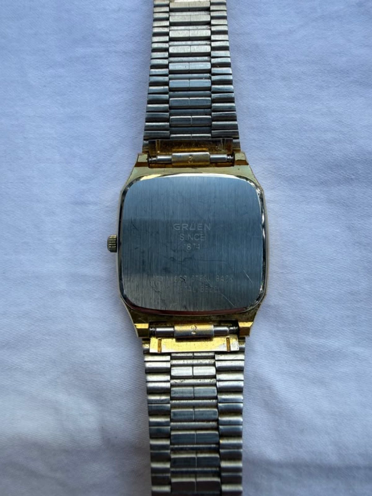 Vintage Gruen Watch Womens Gold Tone Date 1970s See Description