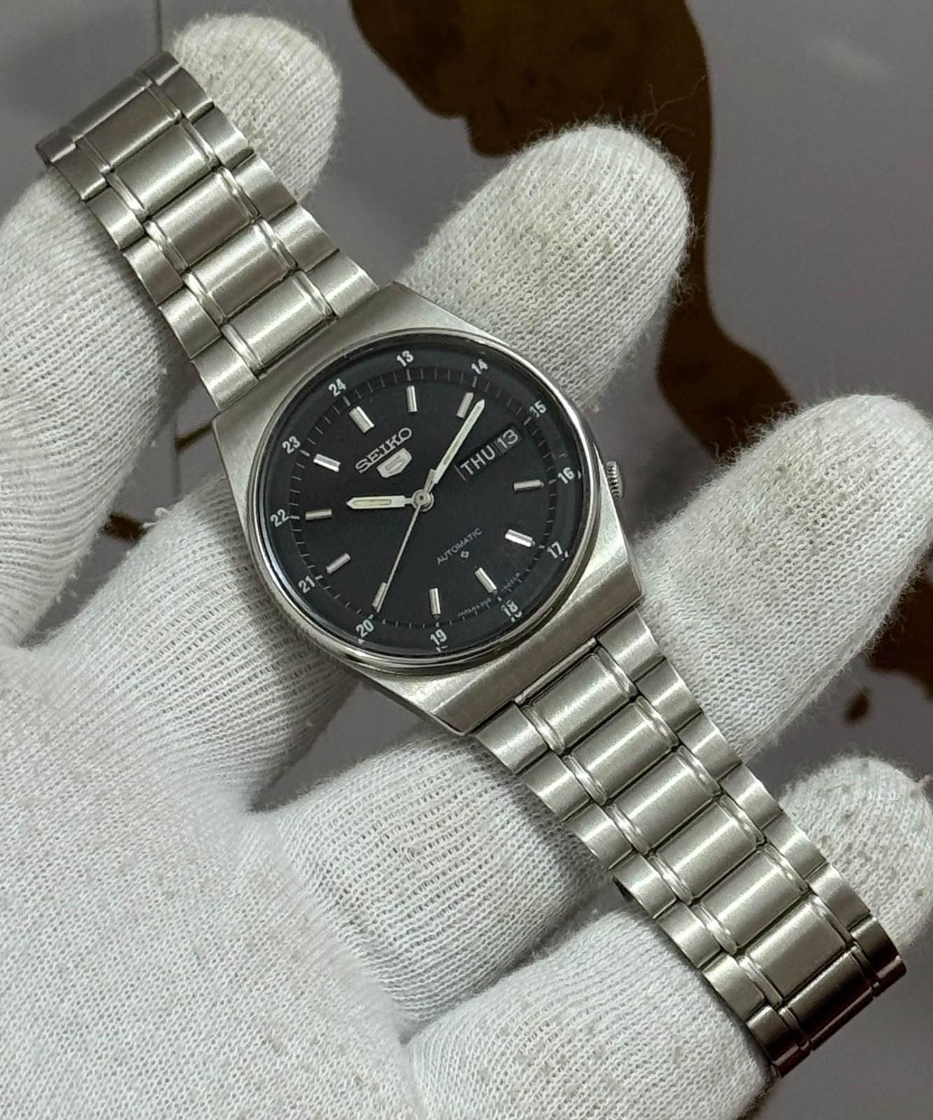 Seiko 5 Men’s Automatic Black Dial Day/Date 24H SS Bracelet Excellent Condition