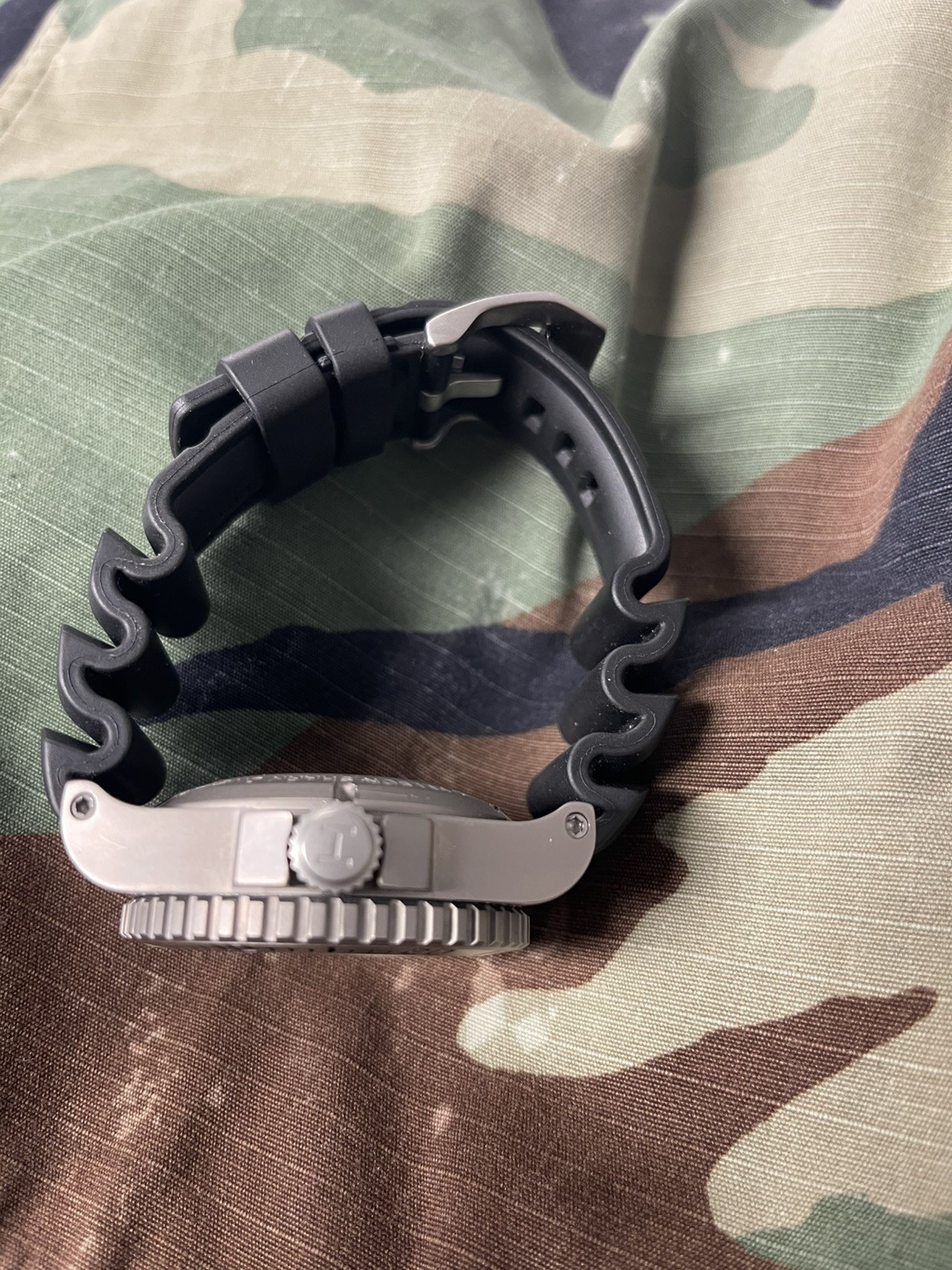 Helson Shark Diver 2000M |m | RARE | 45MM