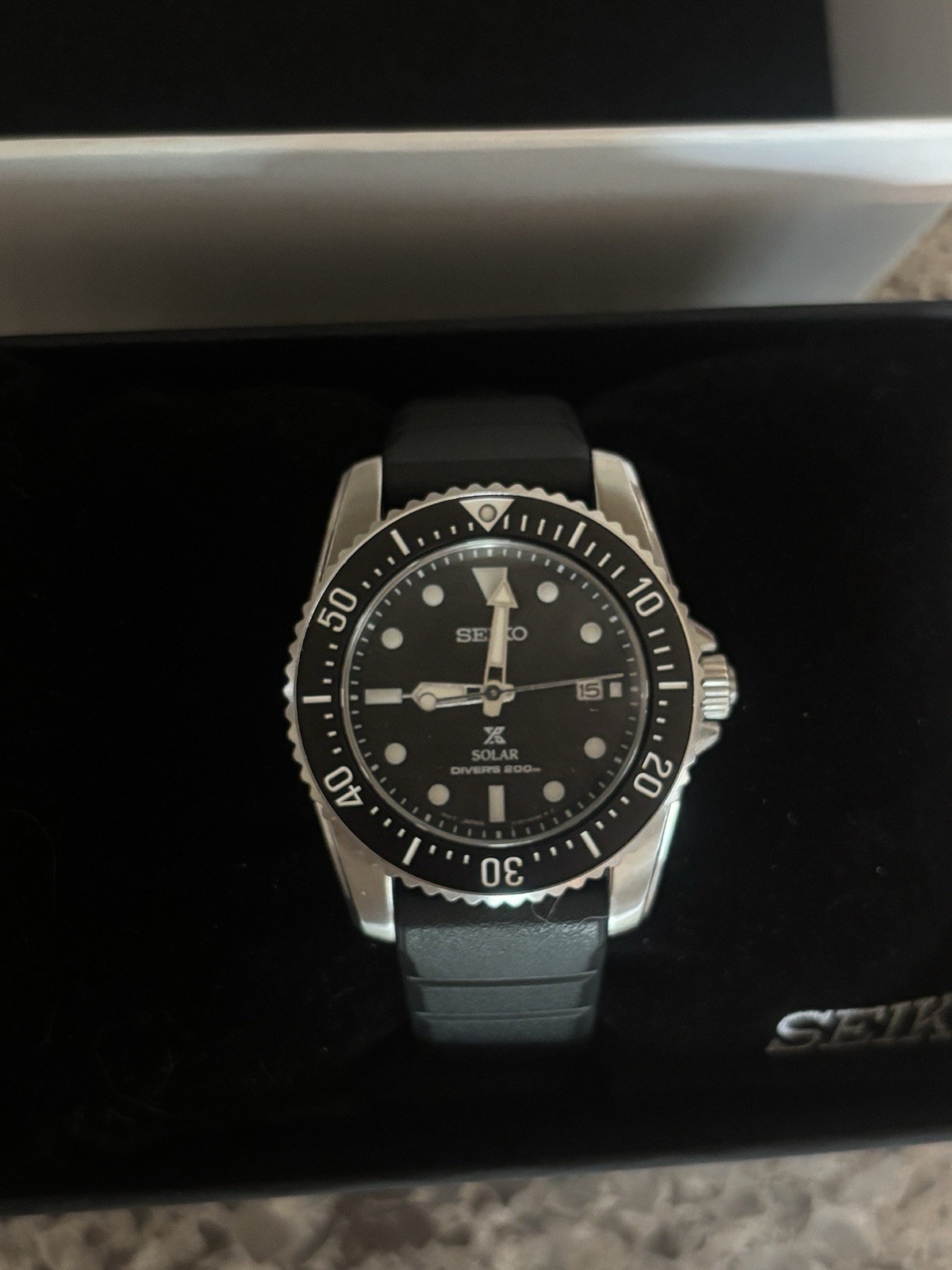 Seiko Prospex SNE573 Solar Quartz Dive Watch 38.5mm Great Condition