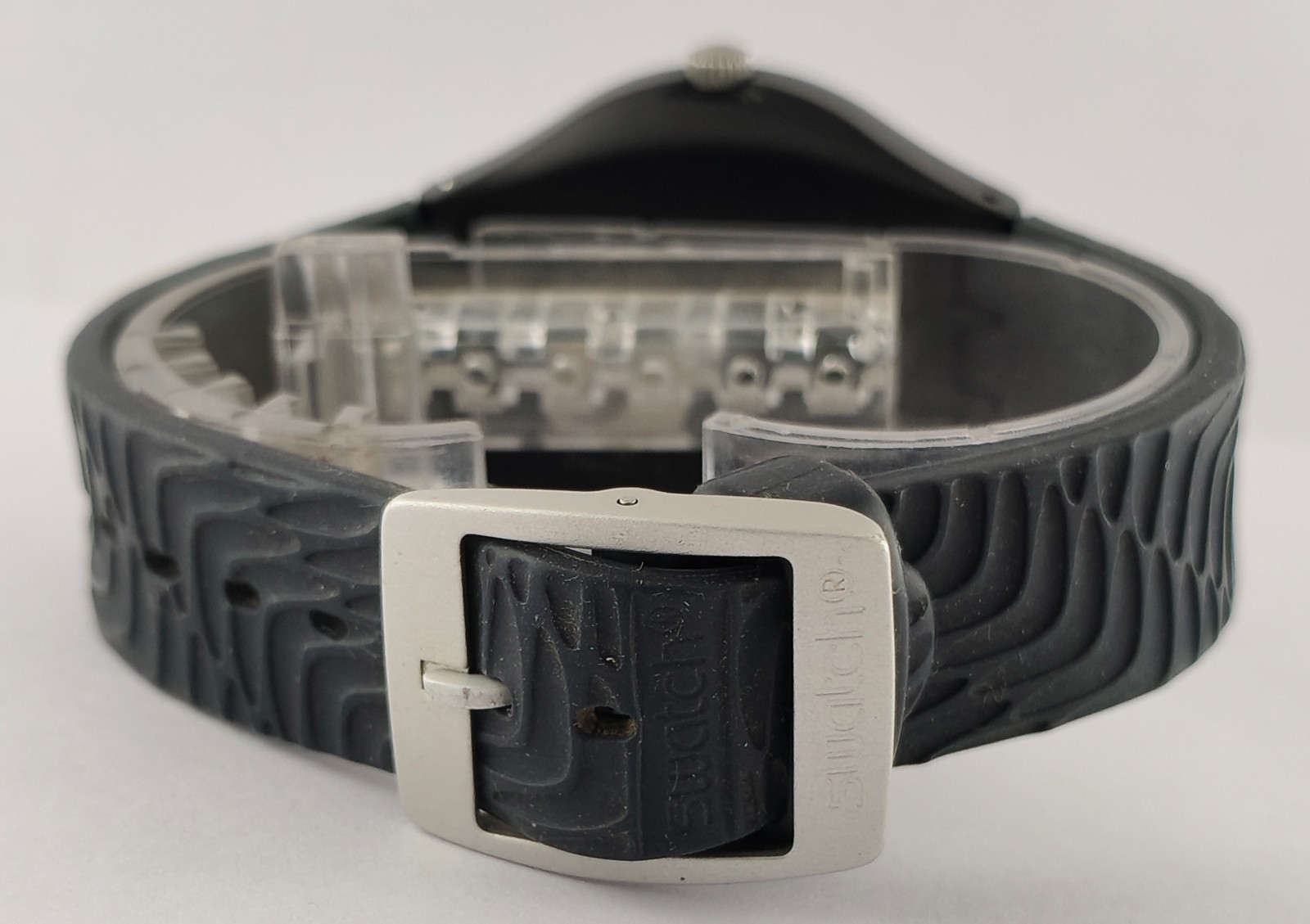 Beautiful Swatch Quartz Plastic Case Black Dial ‘Date’ Women Watch Rubber Band