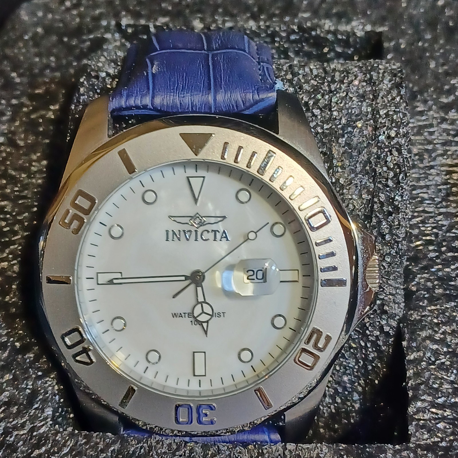 Invicta 16 watches Mega lot 13 Brand New 3 Pre-owned & New Case See Description
