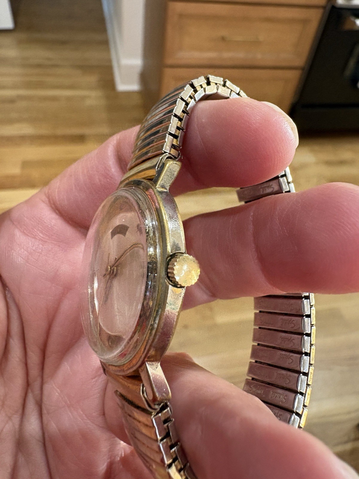 Vintage Benrus Mechanical Men’s Watch 3300 Two-Tone Dial Speidel Band Runs