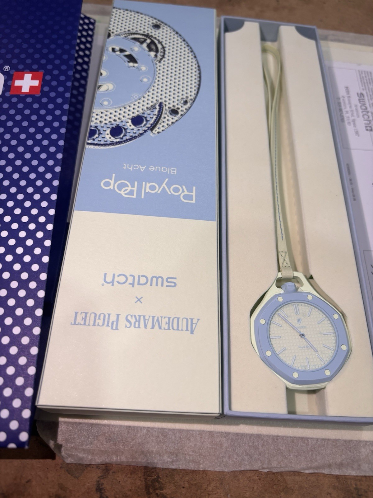 Swatch x AP Royal Pop Blaue Acht Bioceramic 41mm New Box/Papers Authentic