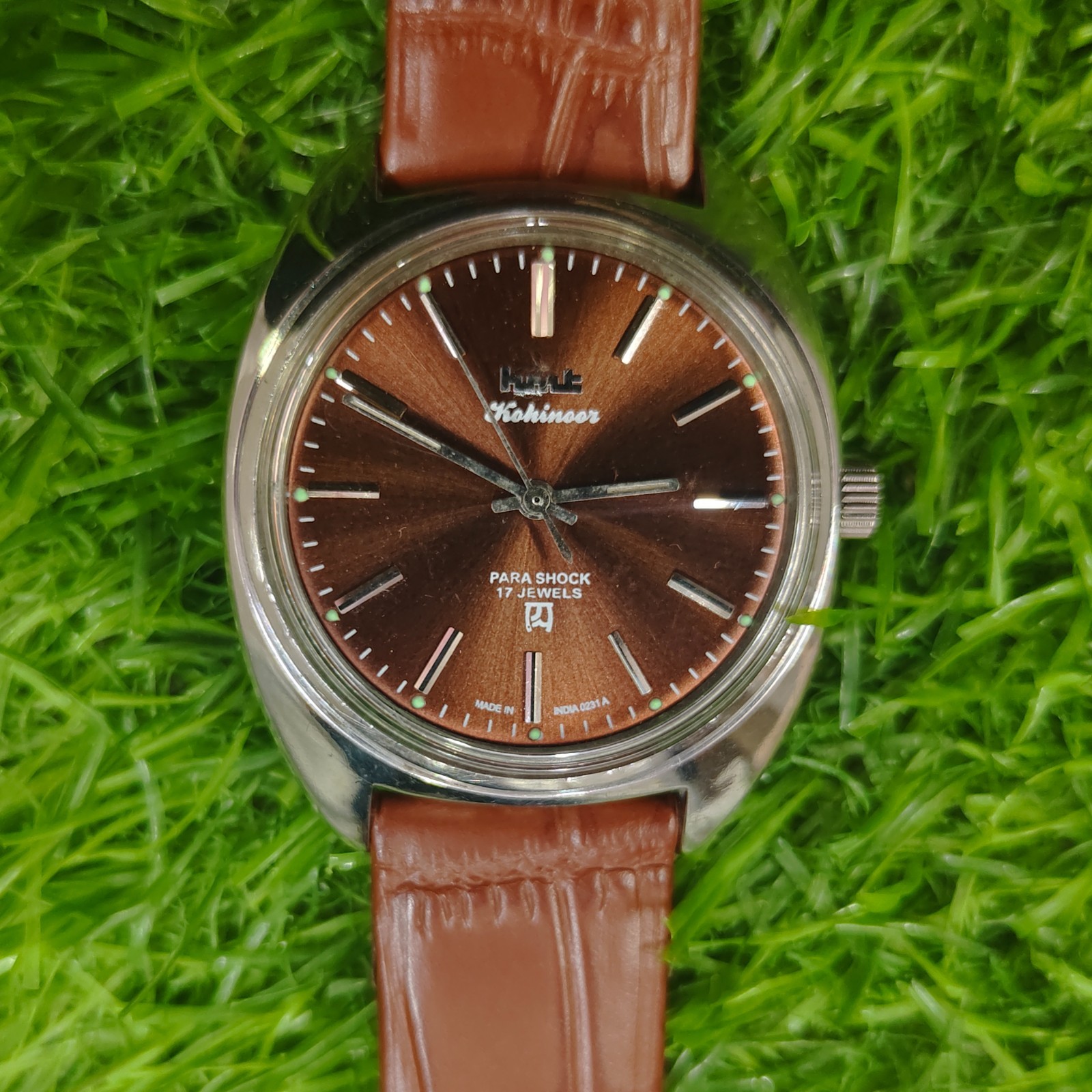 Vintage HMT Kohinoor 38mm Maroon Dial Hand-Winding Mechanical Watch Exhibition