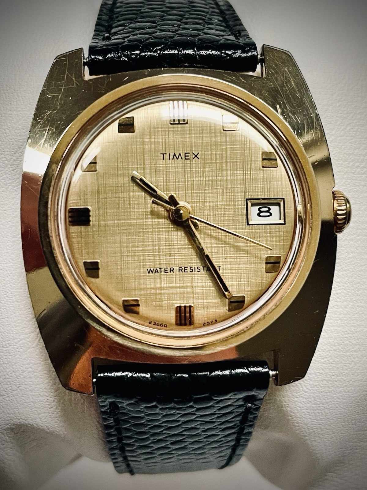 Vintage Timex Calendar Men’s Watch -23660 2573 – Linen Dial Gold Tone – Running!