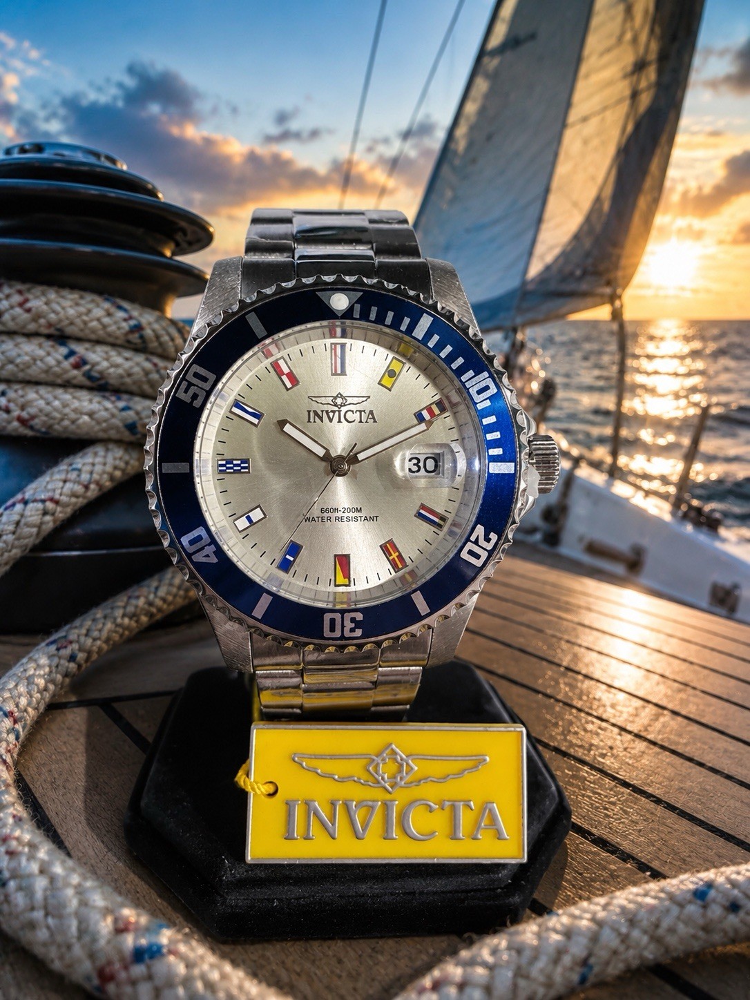 Invicta Pro Diver Jet Setter 49885 Men’s Watch 40mm Silver Dial Blue Bezel Steel