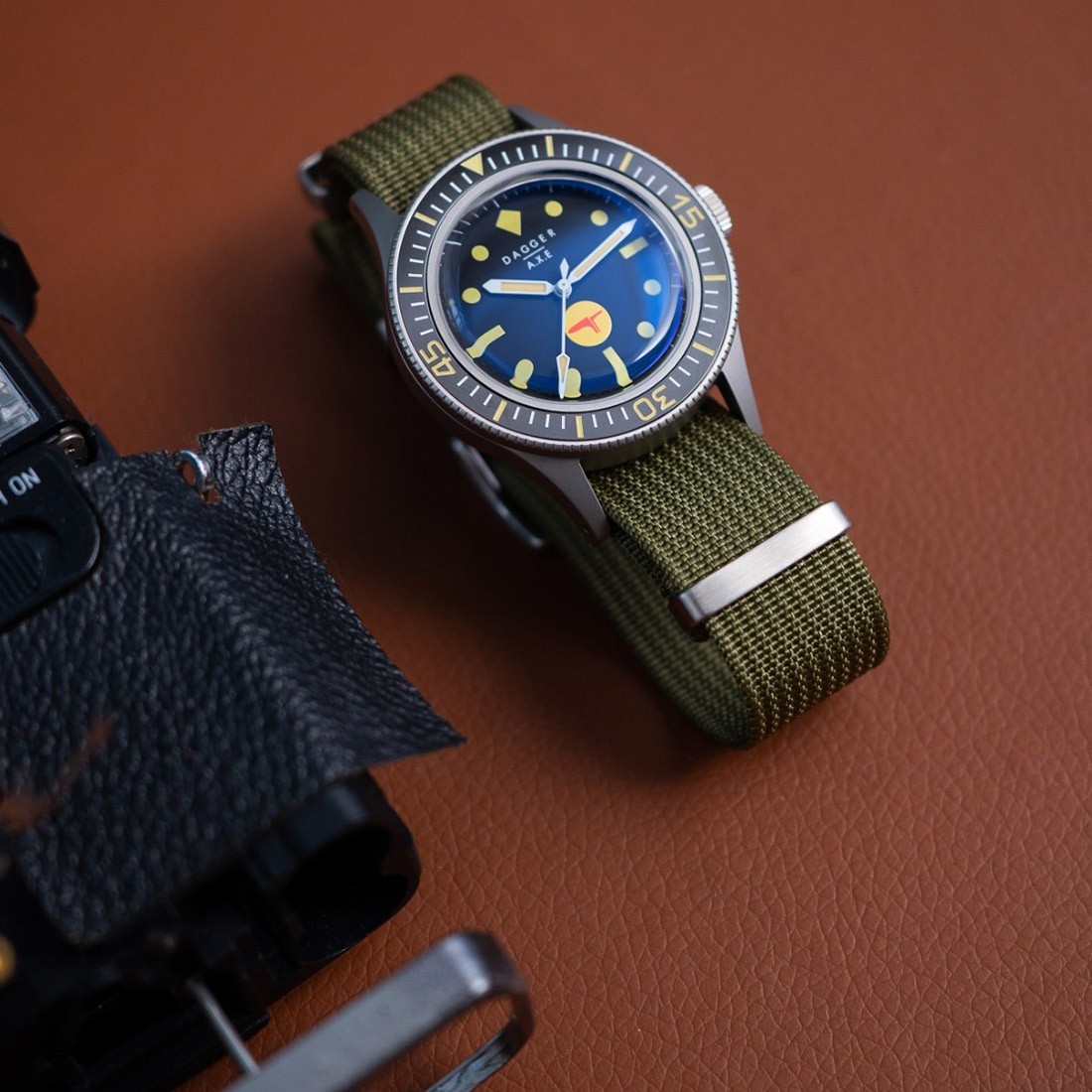 Dagger Axe Commando Mechanical Automatic Steel Black Green Diver Men’s Watch