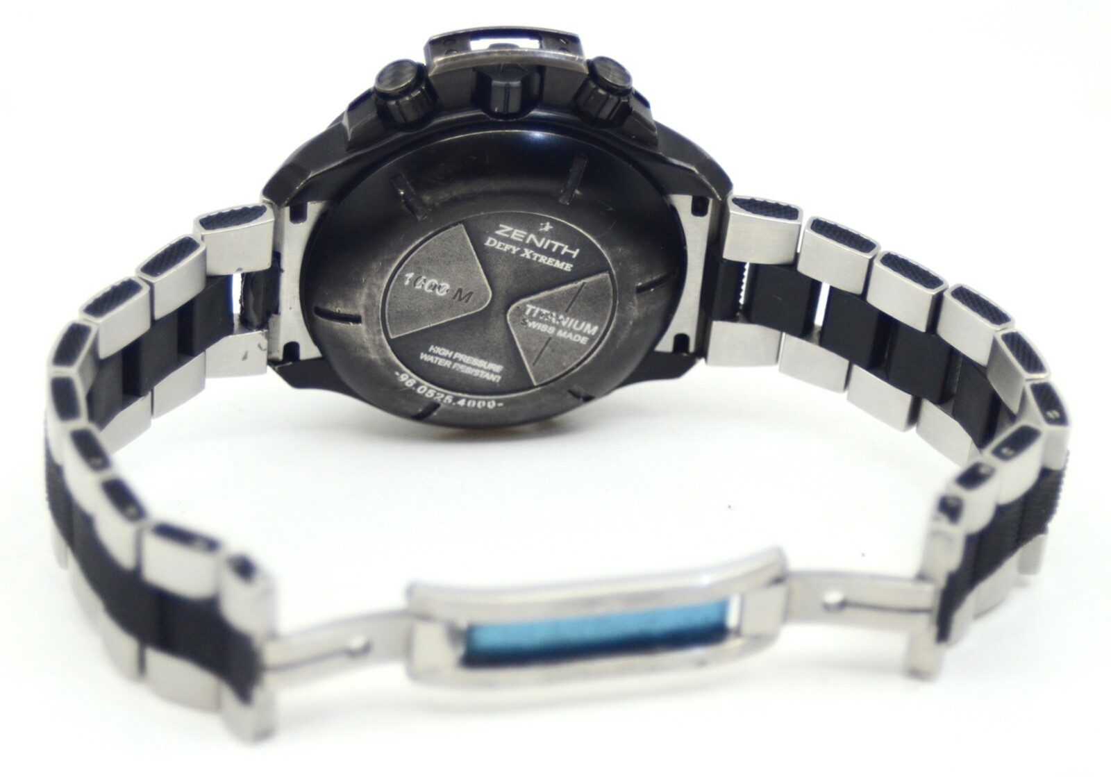 Men’s Zenith Defy Xtreme Chronograph 46.5 mm Titanium watch Ref.96.0525.4000;box