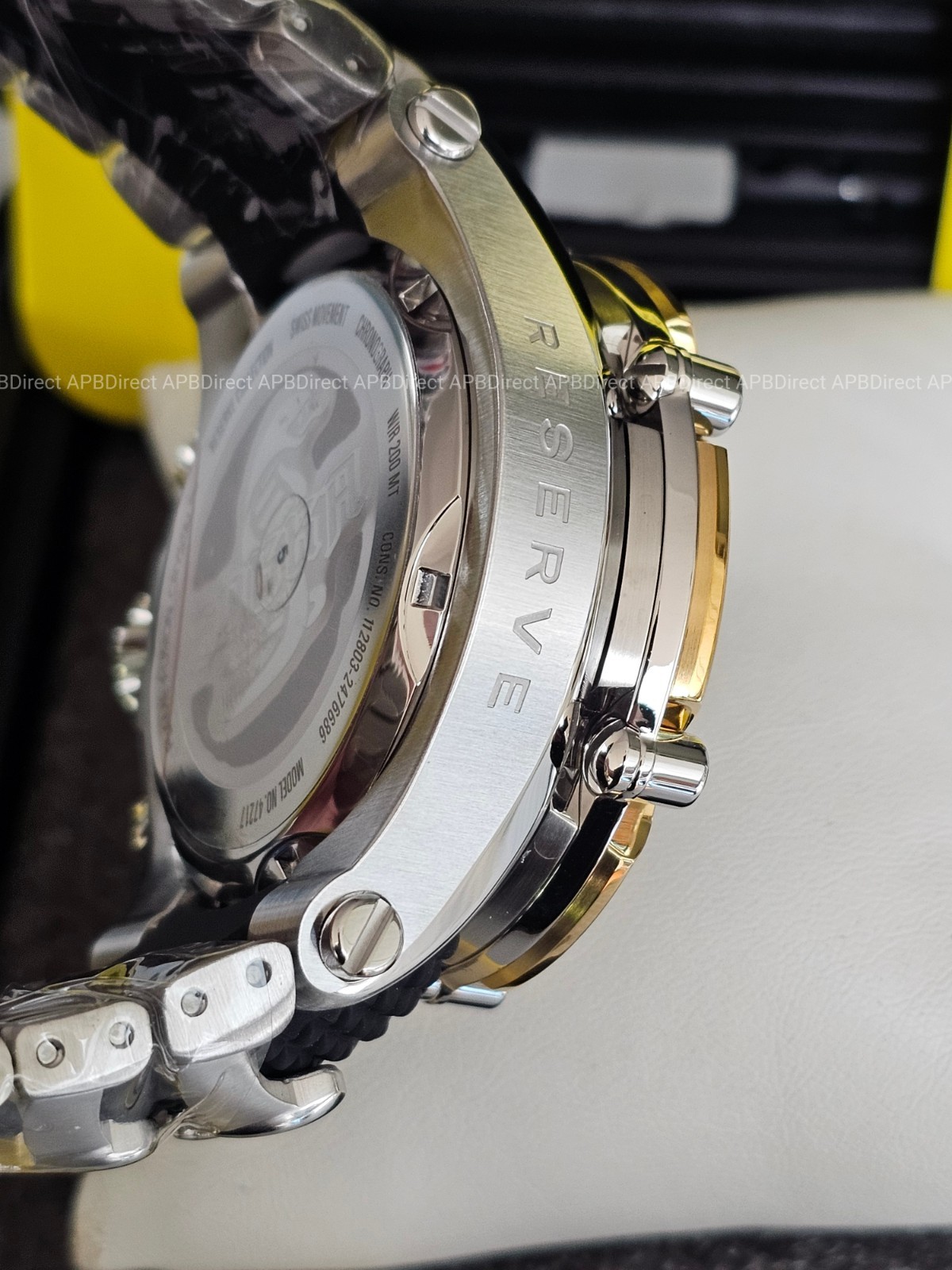 Invicta – Venom COBRA – Swiss Z60 Chronograph Mother-of-Pearl Dial – mens watch