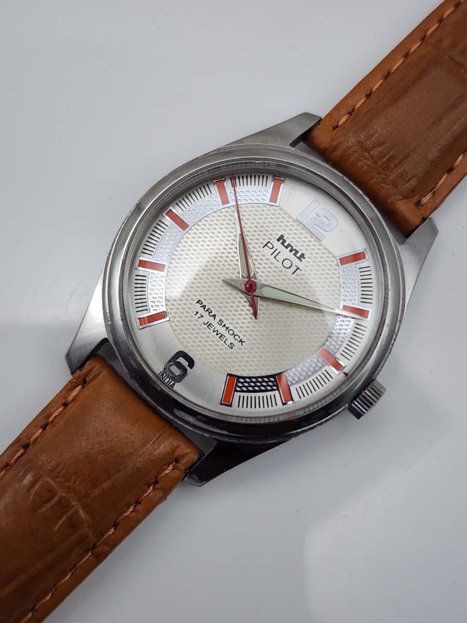 Vintage HMT Pilot Mechanical Hand Winding 17 Jewels Cream Textured Dial Watch
