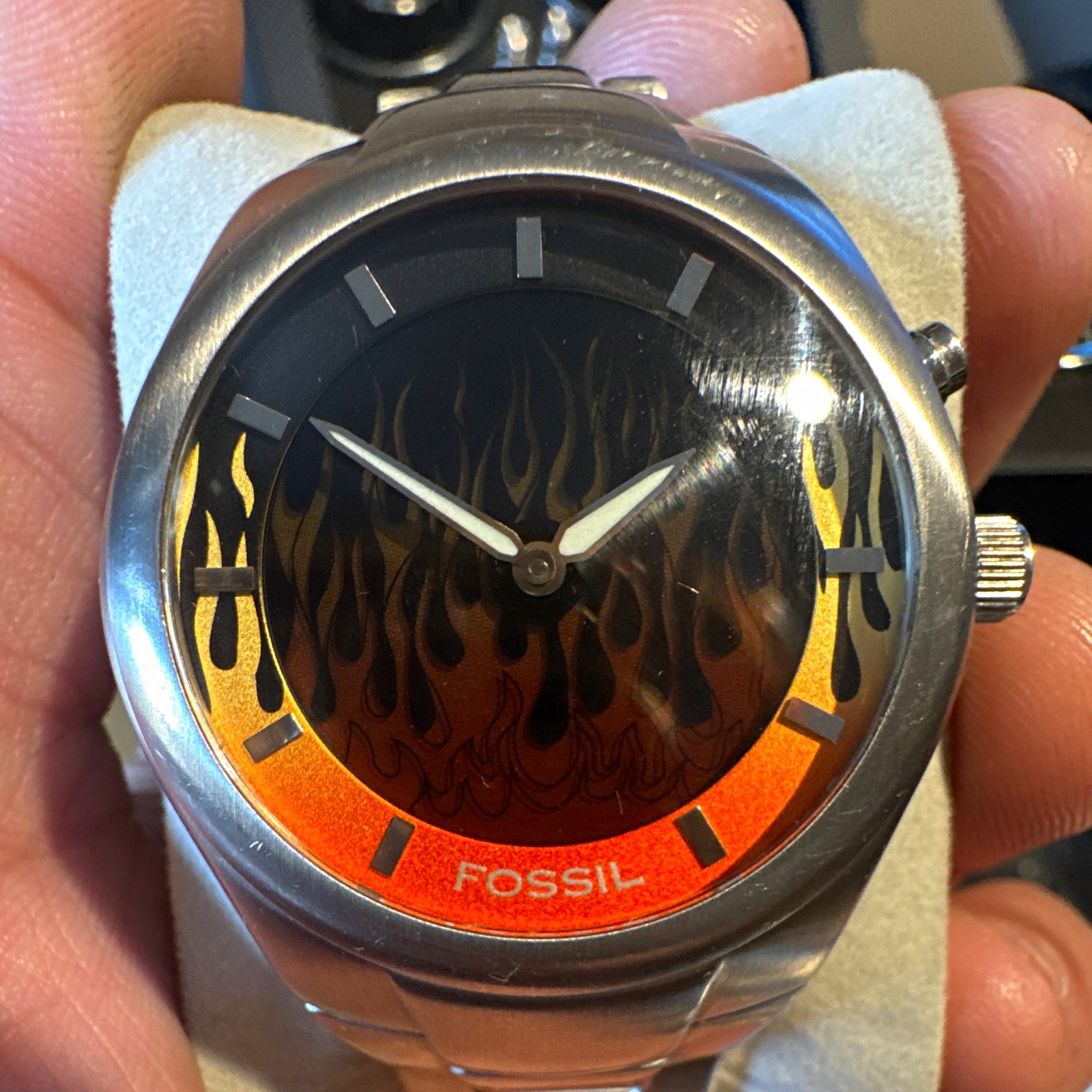 Fossil Big Tic Quartz Flame Dial 40mm Silver Stainless Bracelet 50m Watch