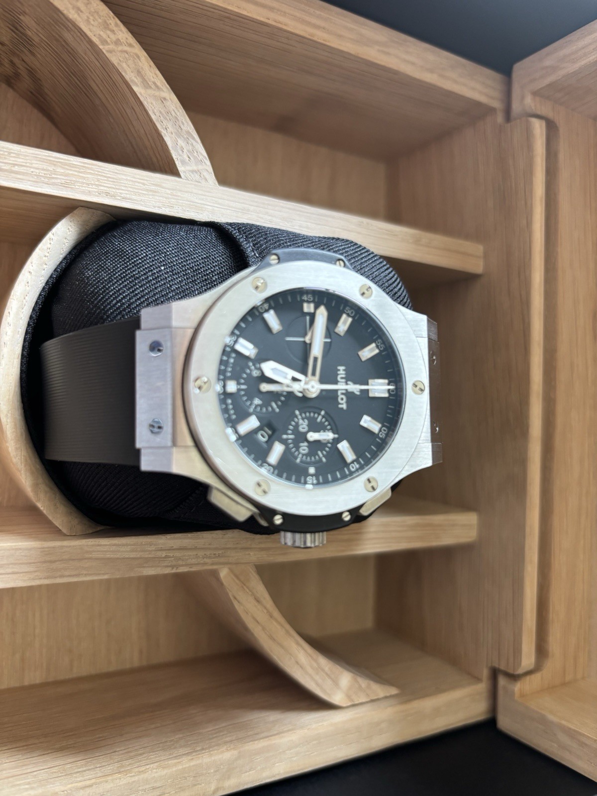 BRAND NEW unworn Hublot Big Bang 44mm Chronograph. Includes Hublot 5+5 warranty