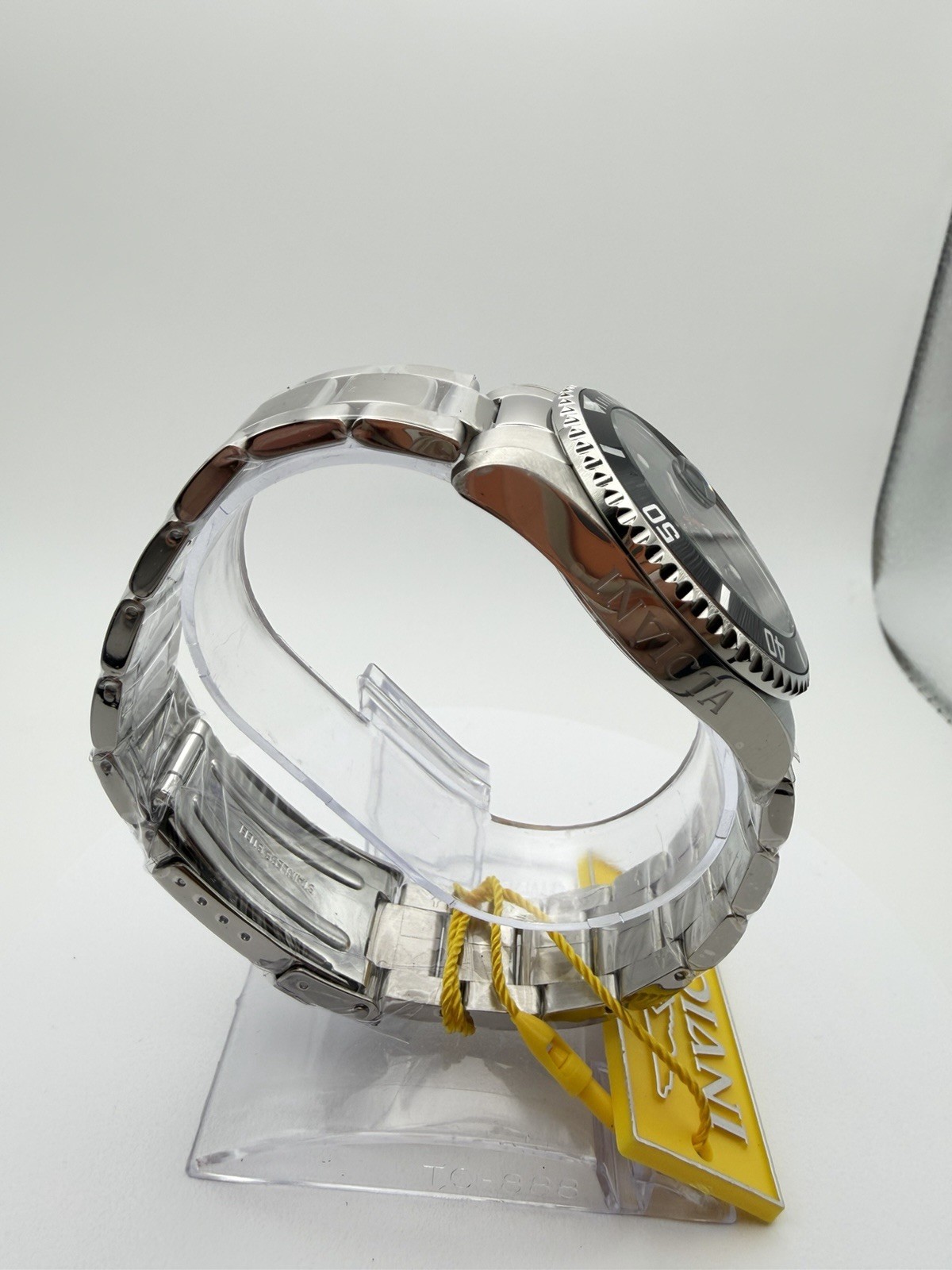 48660 Invicta Lady Stainless Steel Black Dial. 38mm. Pc32 Quartz