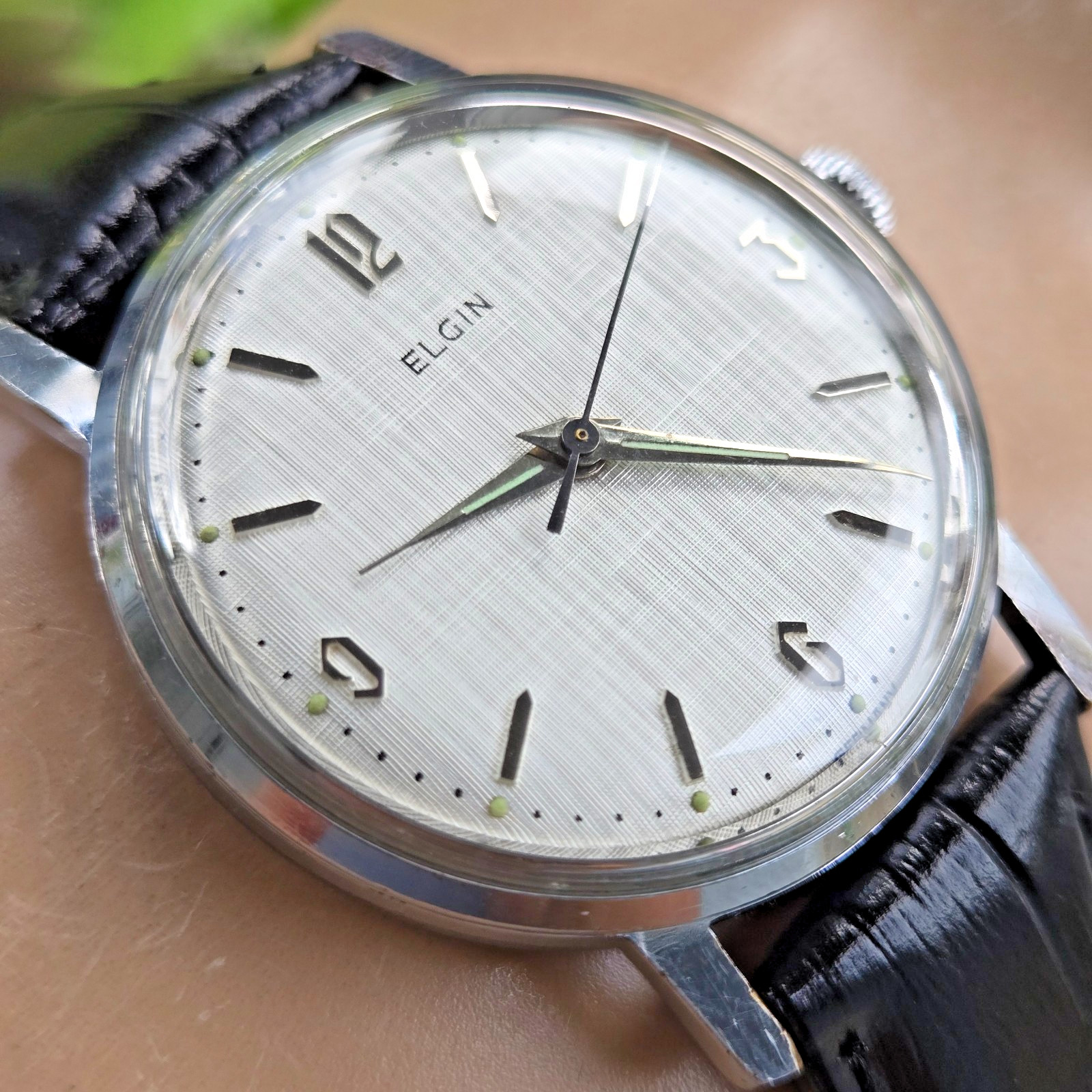 Vintage ELGIN men’s manual wind watch Linen dial Germany 1960s