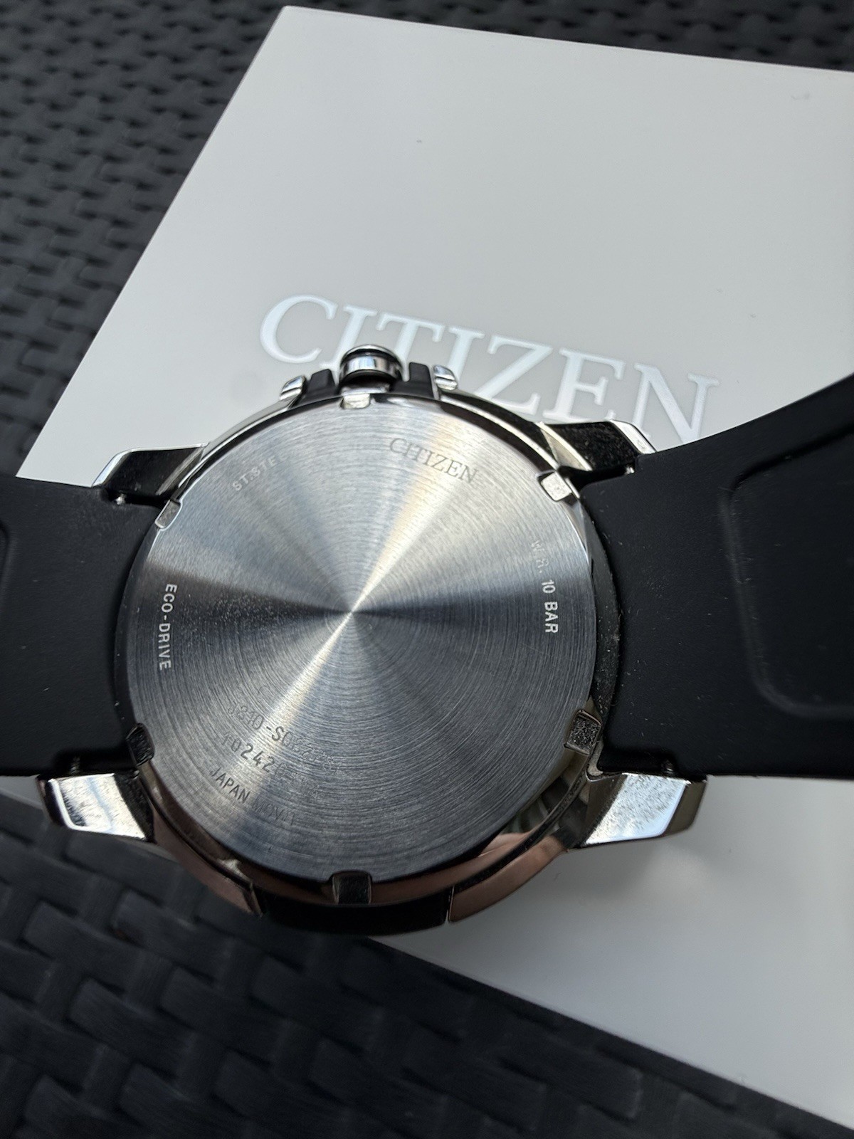 Citizen Eco-Drive J810 WR100 Men’s Watch Black Dial Rubber Strap (NJL029959)