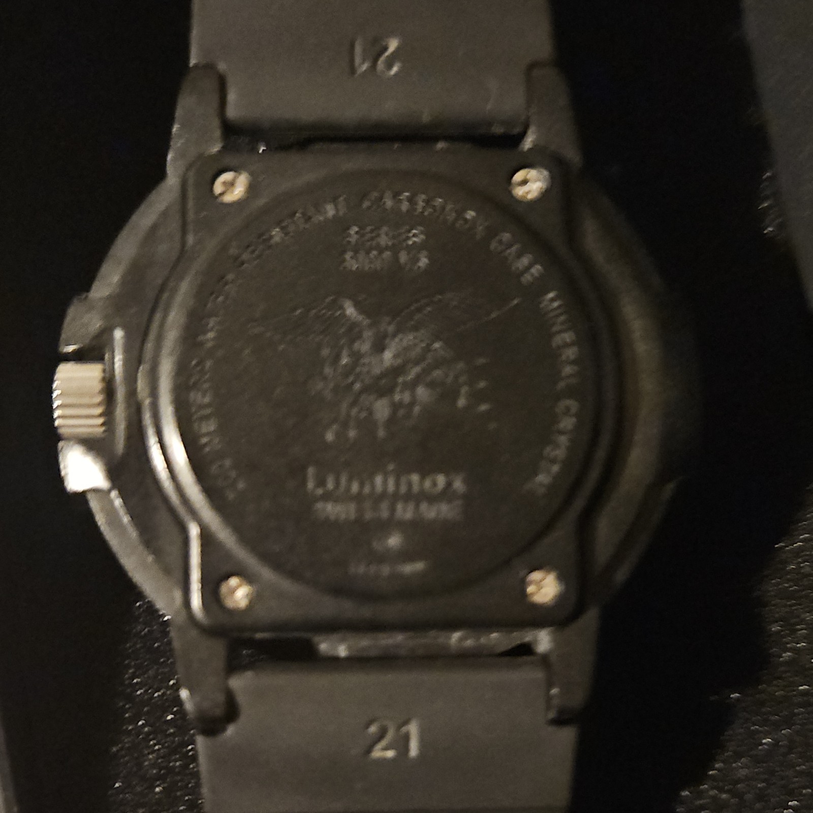 Luminox Navy SEAL 43mm Black Quartz 200m Date Black Rubber Strap Watch