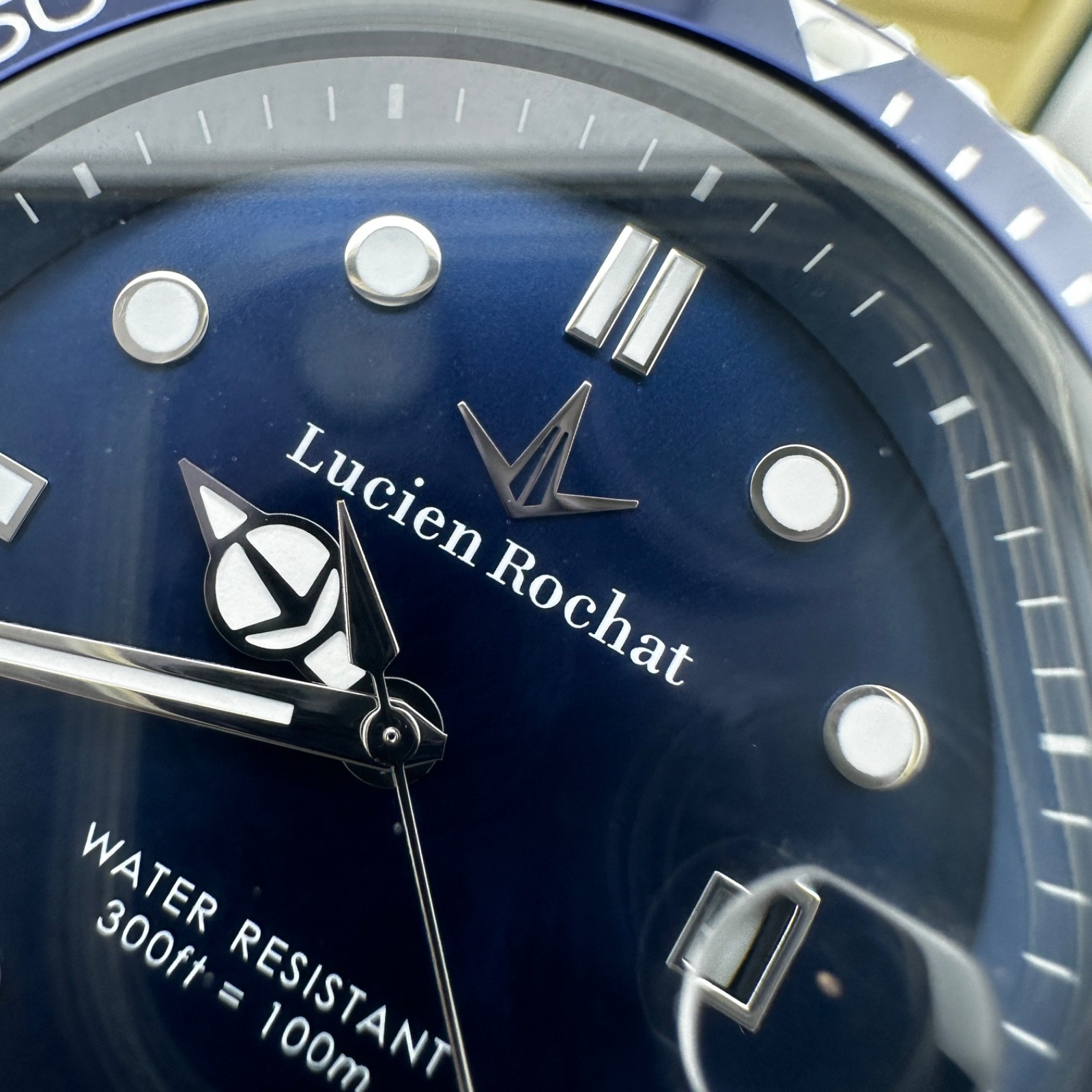 Lucien Rochat Men’s New Diver Watch Steel 43Mm Quartz Ref: 83947477