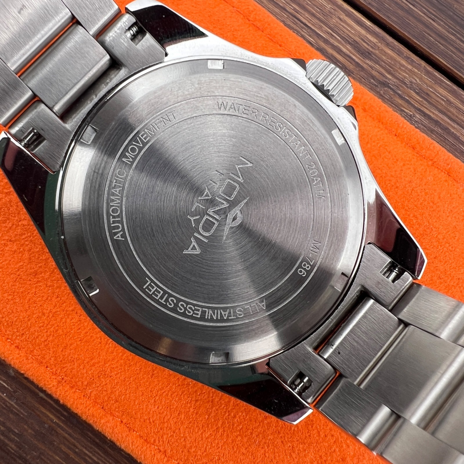 Mondia Madison Diver 786 MI-786-SSRD-BK Automatic Watch 20 ATM Screw-Down