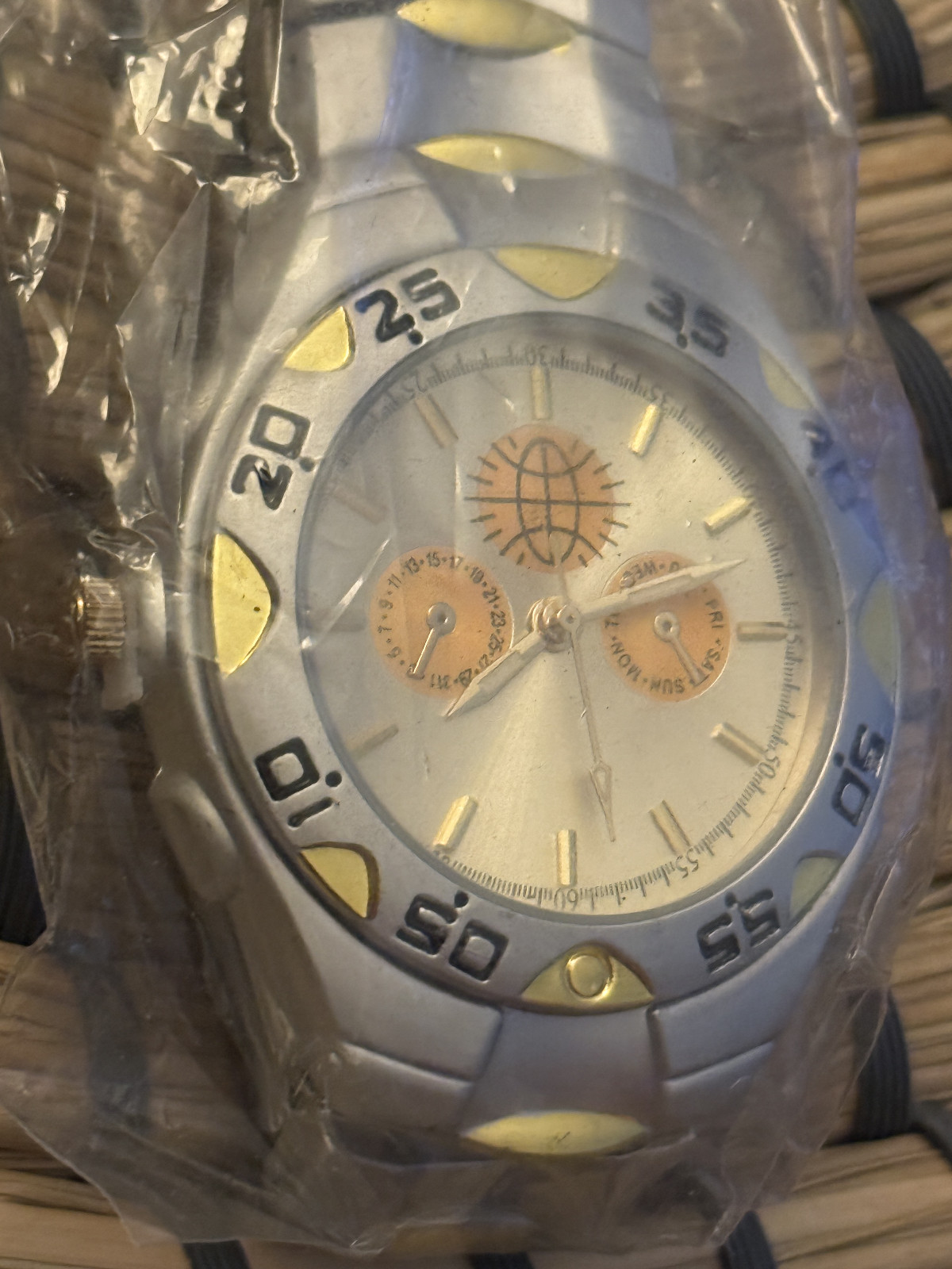 Men’s Silver Gold Tone Wristwatch Stainless Steel Case China UNTESTED Haband