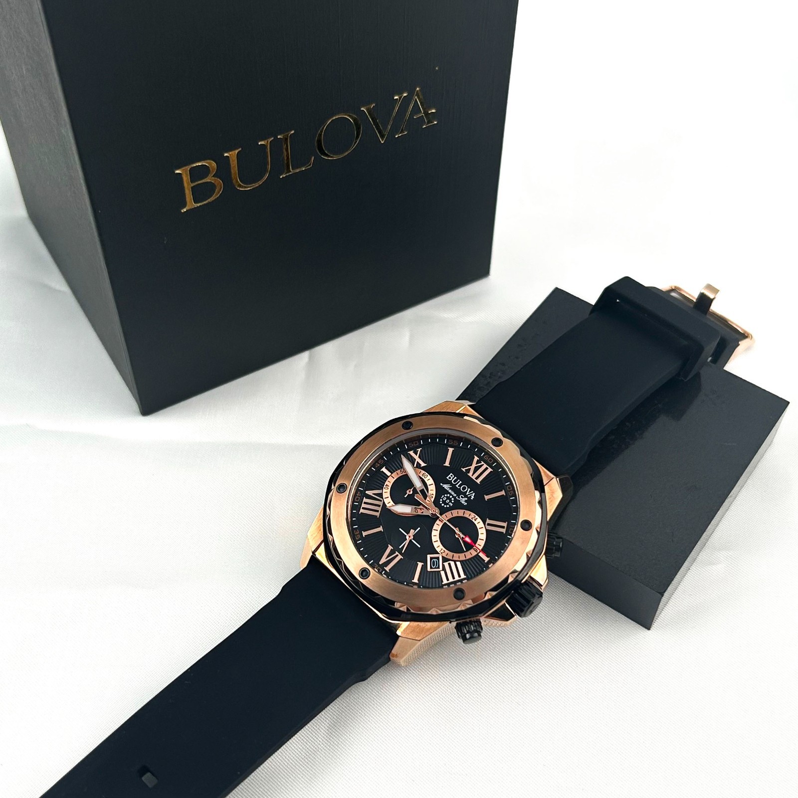New w/box/Bulova Men’s Marine Star 98B104 Black Dial Silicone Strap Quartz Watch