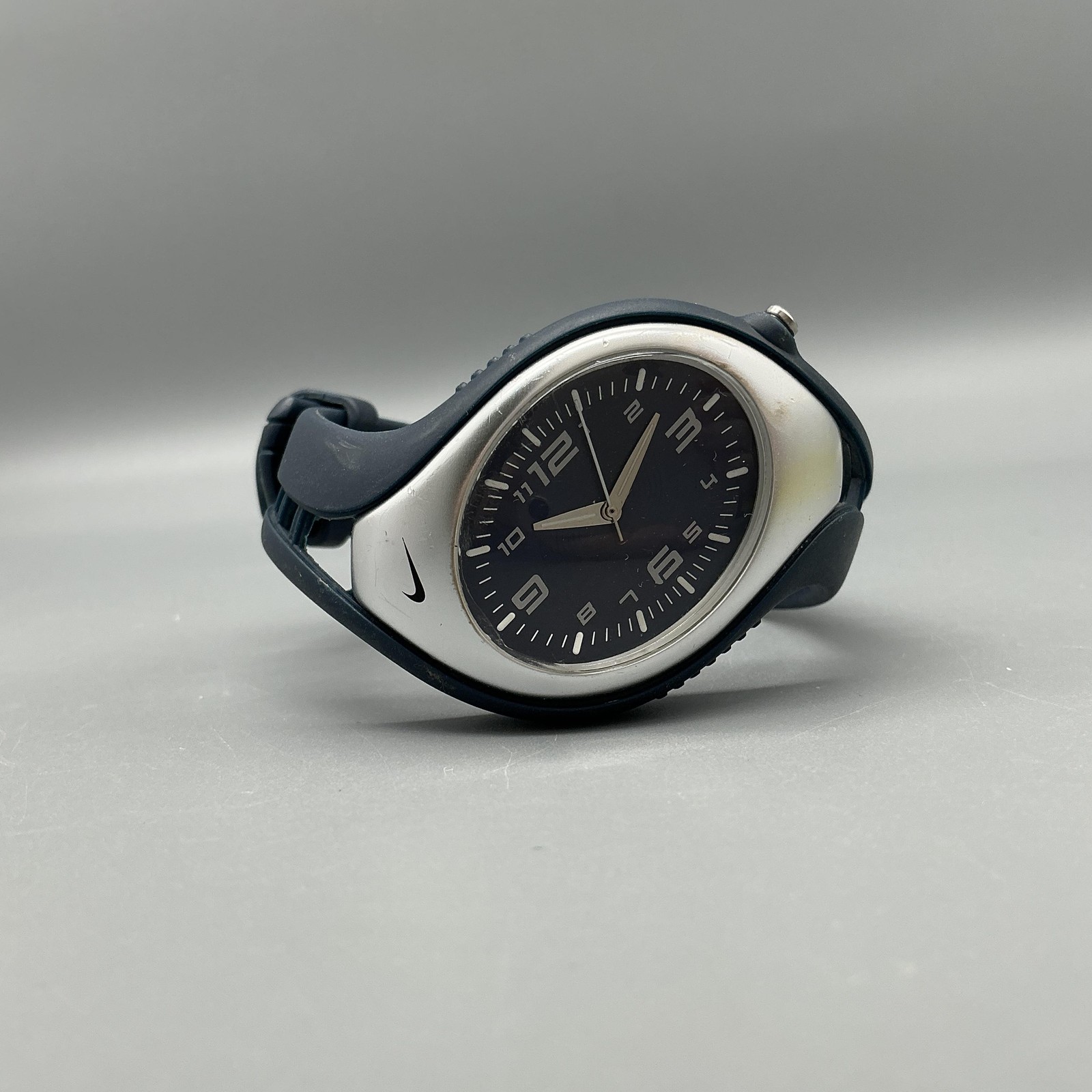 Nike Triax Mens Watch 30mm Silver Tone Blue Dial Sport WK0008 New Battery