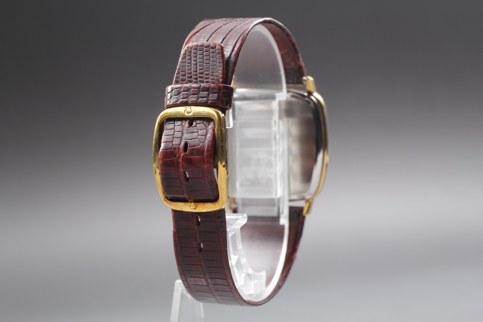 [ Near MINT ] Omega De Ville Cal.1365 Gold Square Quartz Men’s From JAPAN