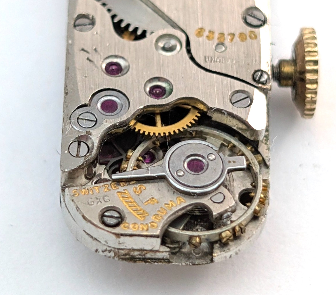 GRUEN Precision Curvex Conoruma 17j Vintage 10mm Watch Movement PARTS or REPAIR