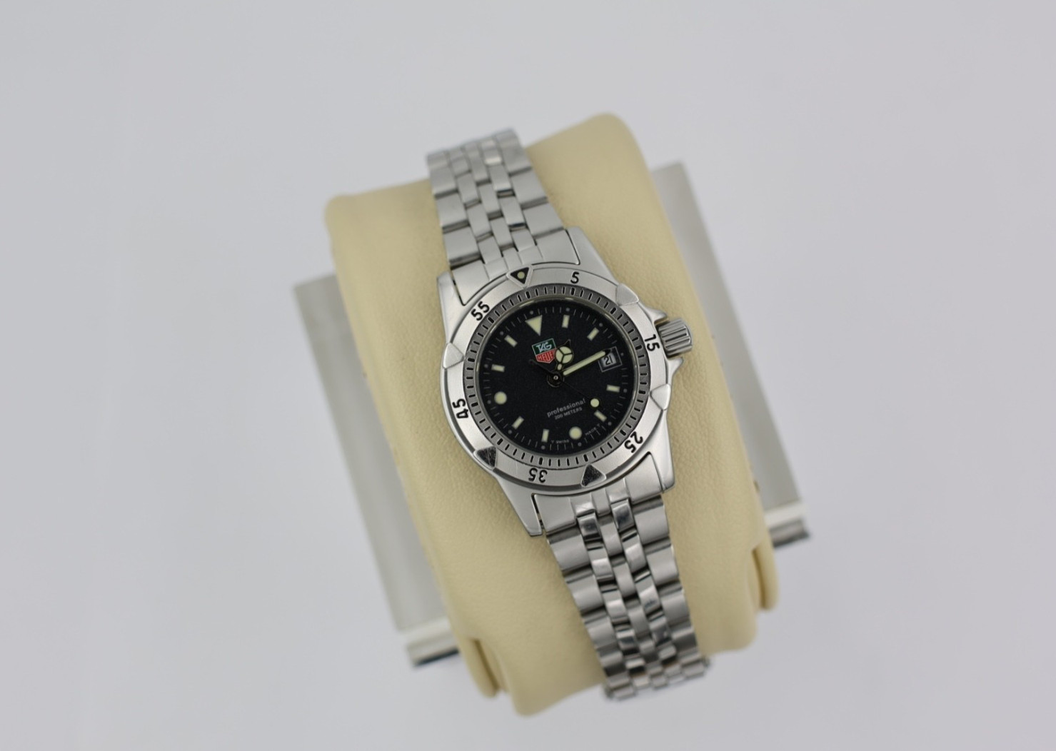 TAG Heuer WD1411.BA0614 Womens 1500 Series Professional Watch Blue Sand Silver