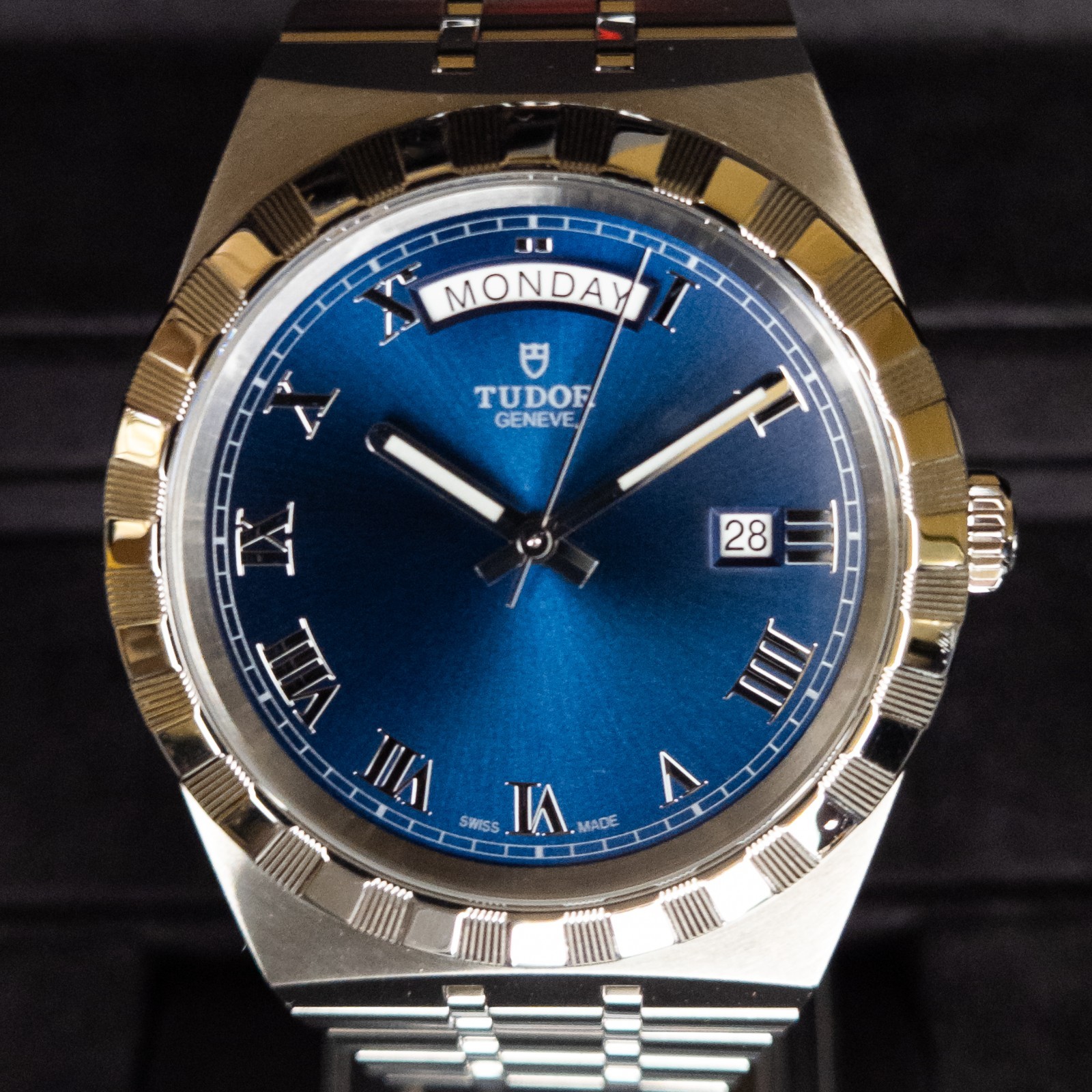 TUDOR Royal 28600 Blue Dial 41 Automatic Steel 2023 Warranty to 10/28 Full Set