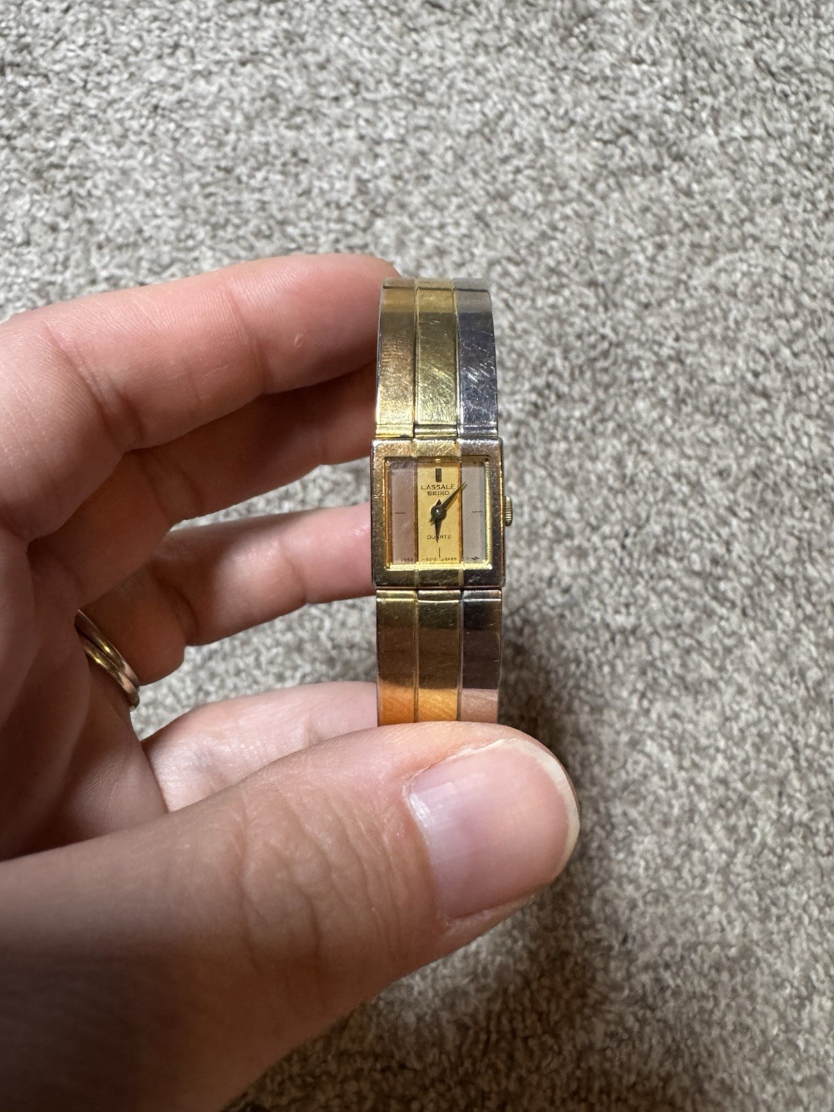 Vtg Seiko Lassale Women 1E50-5009 Dress Square Tri-Color Quartz Watch 6 1/4″