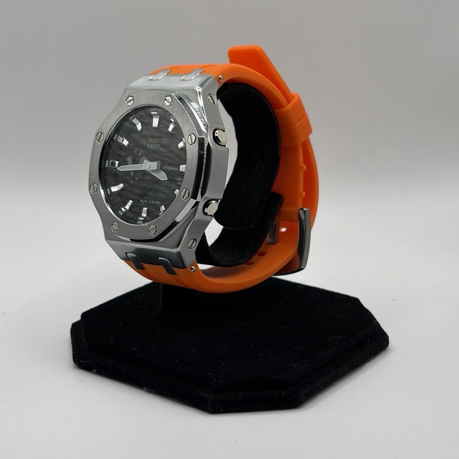 Casioak G-SHOCK MOD Analog Quartz 200m Shock-Resistant 45mm Orange Resin
