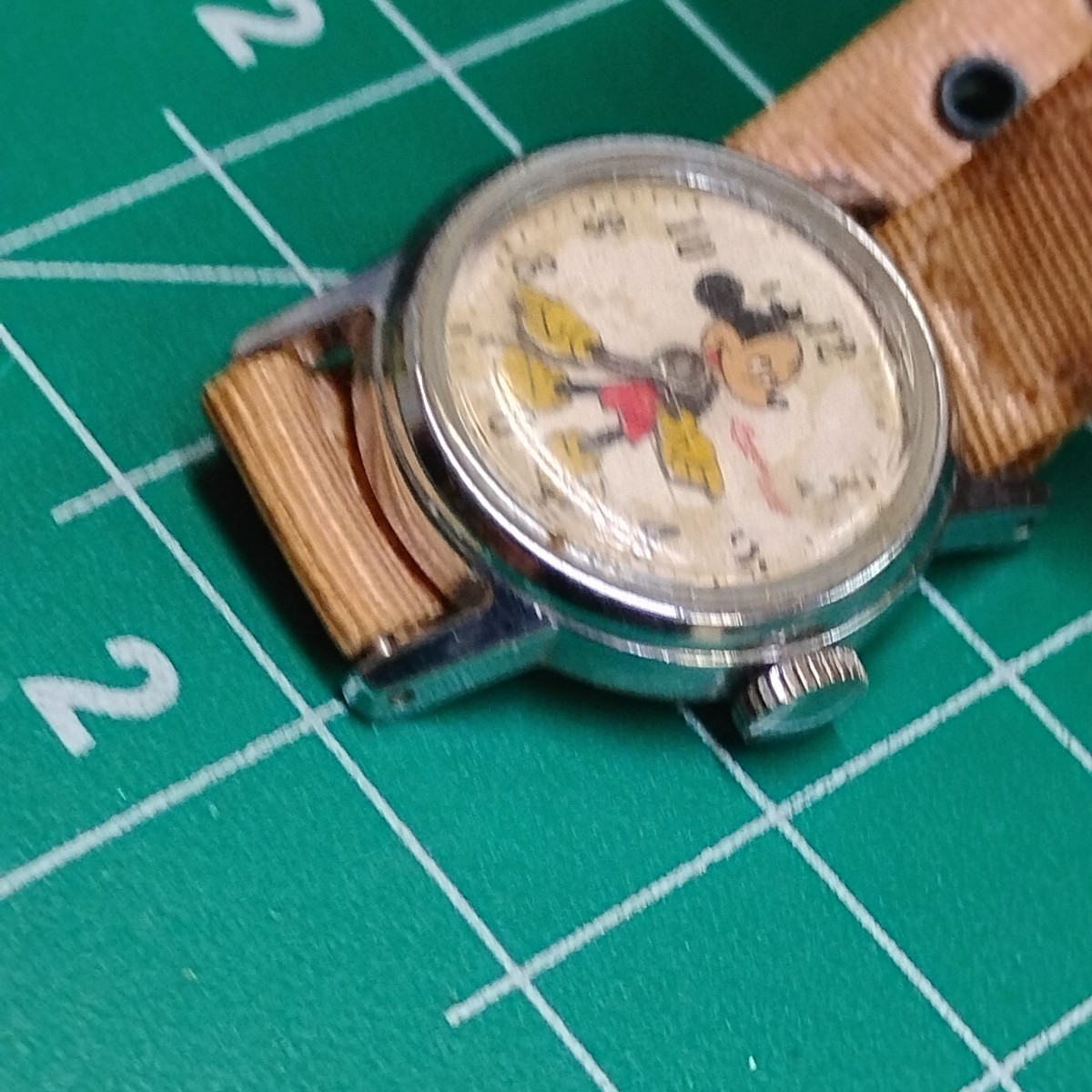 Vintage Timex Ingersoll Mickey Mouse Chrome Round Womens Wristwatch, READ