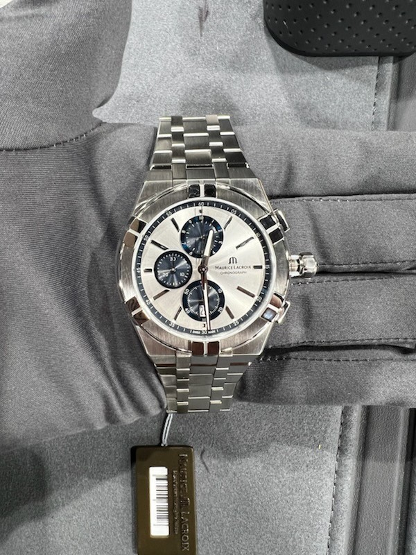 MAURICE LACROIX AIKON QUARTZ CHRONOGRAPH SS WATCH AI1118-SS002-230-1