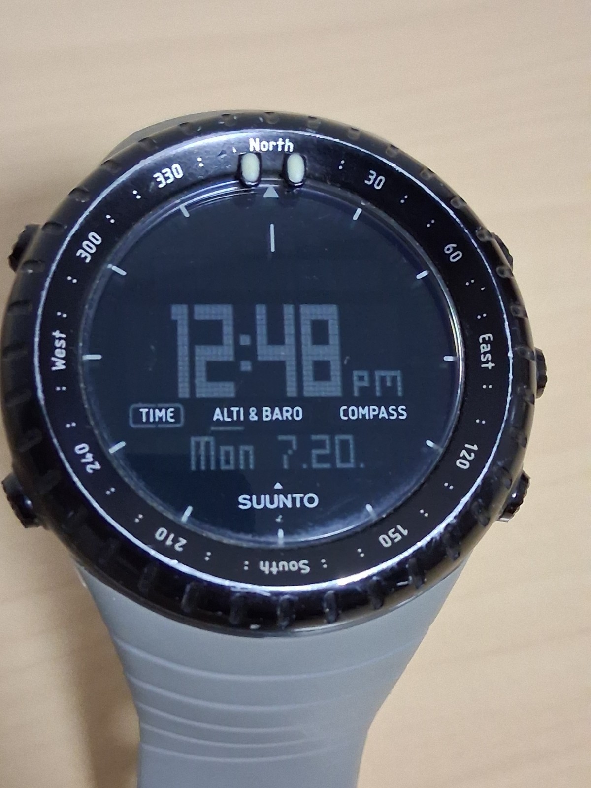 Suunto Core Black Digital Watch Altimeter Barometer Compass Outdoor Nylon Band