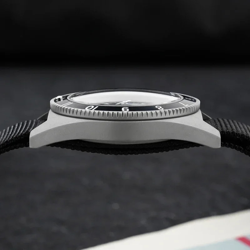 Watchdives WD1972 Quartz Watch VH31 Sweep Movement Sapphire 20Bar Waterproof