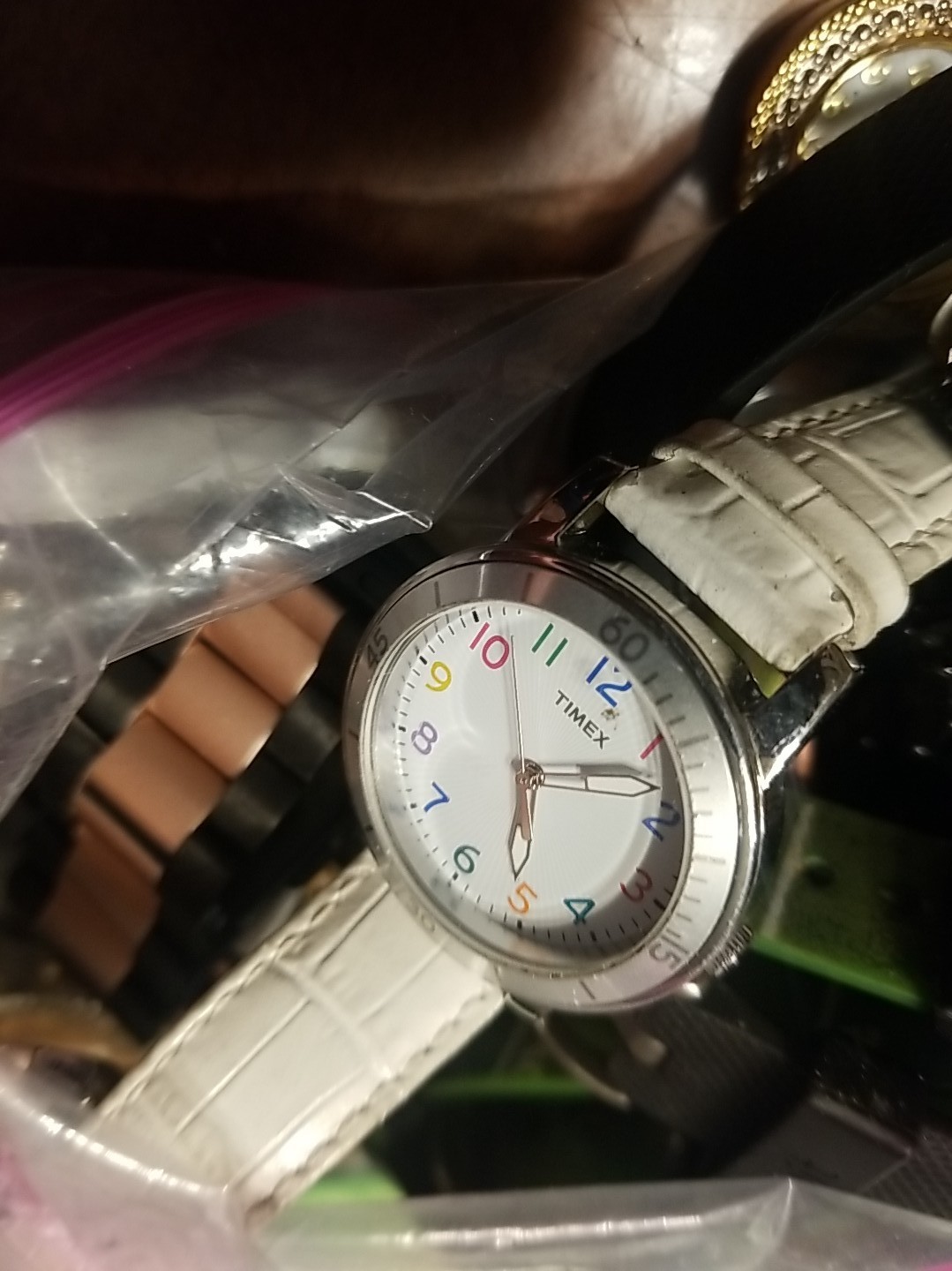 Untested Watch Lot, Various types Womens & Mens. Some Visibly Broken, Some Good