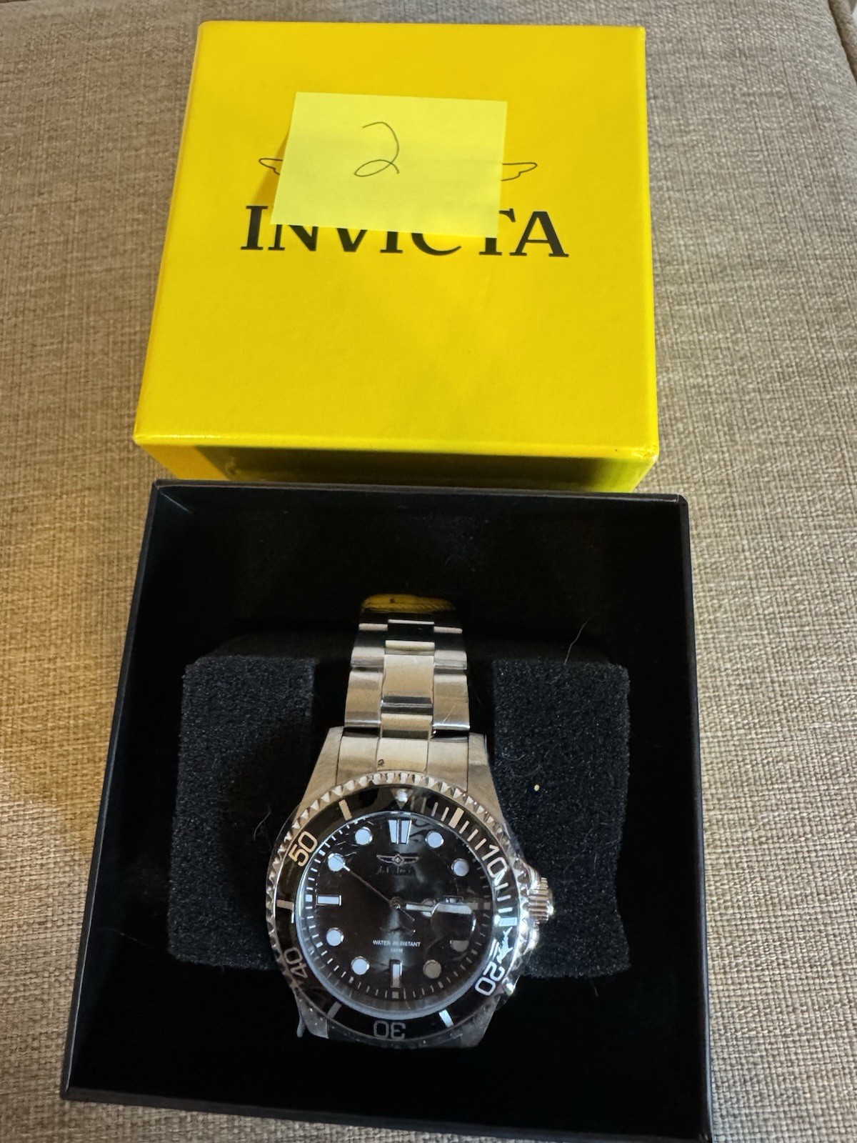Invicta Pro Diver Quartz 100m Date Black Dial Silver Stainless Bracelet 40mm