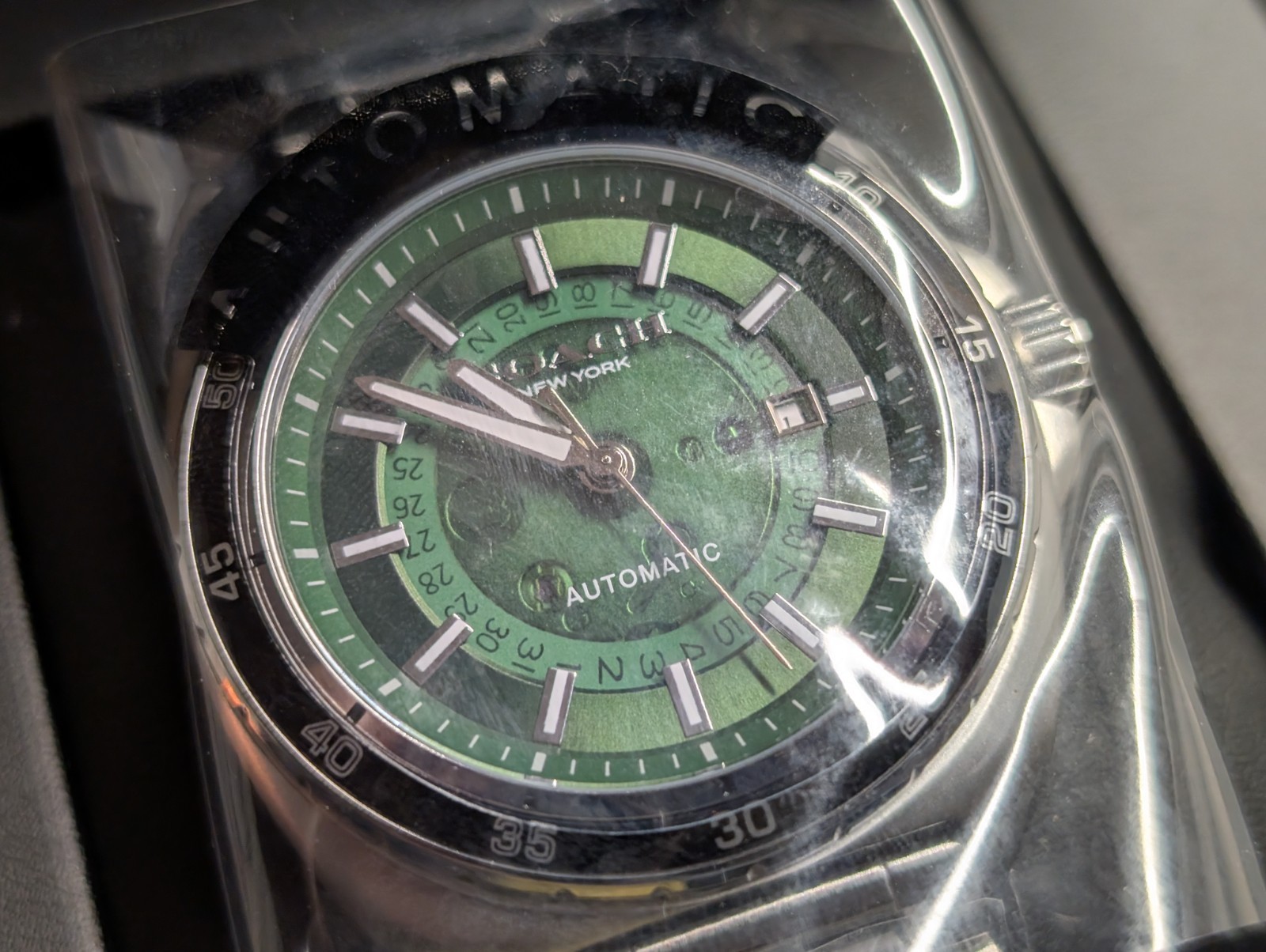 Coach New York Charter Automatic Green Dial Date 27mm Steel Bracelet Watch w/Box