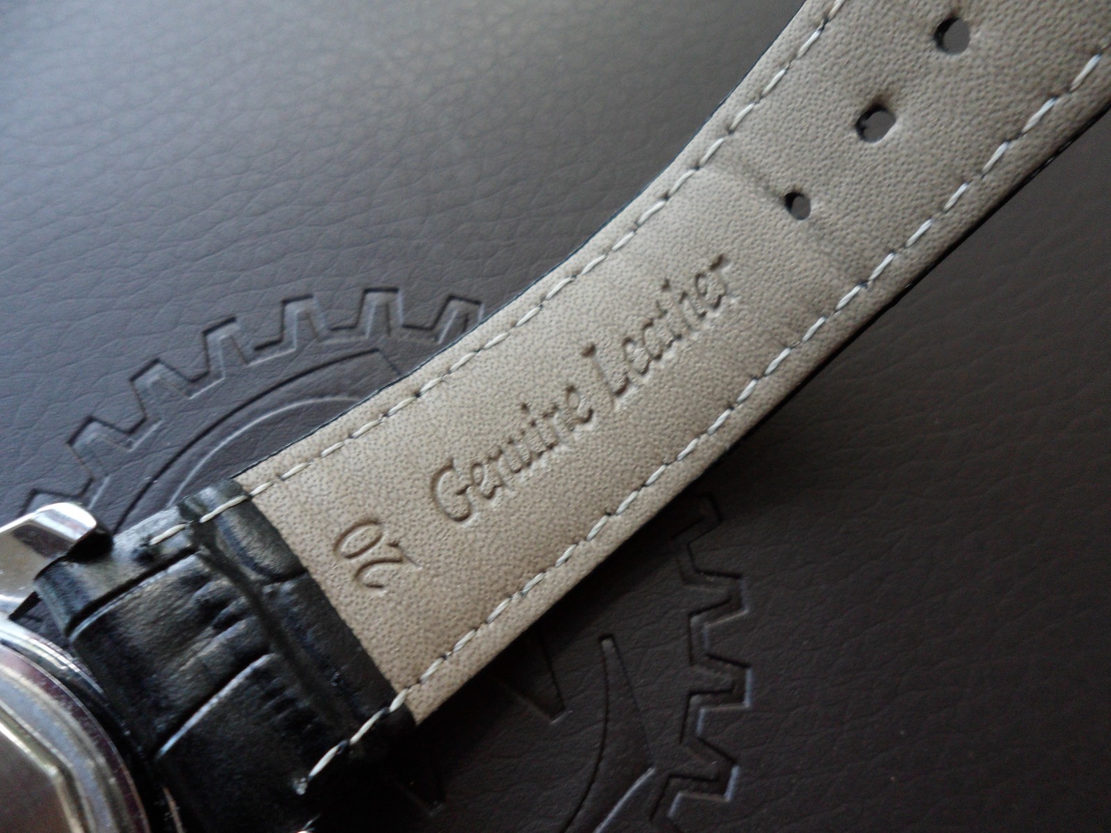 SHANGHAI ORIGINAL PEACE WATCH. HAND WIND 38mm,LOVELY DIAL.