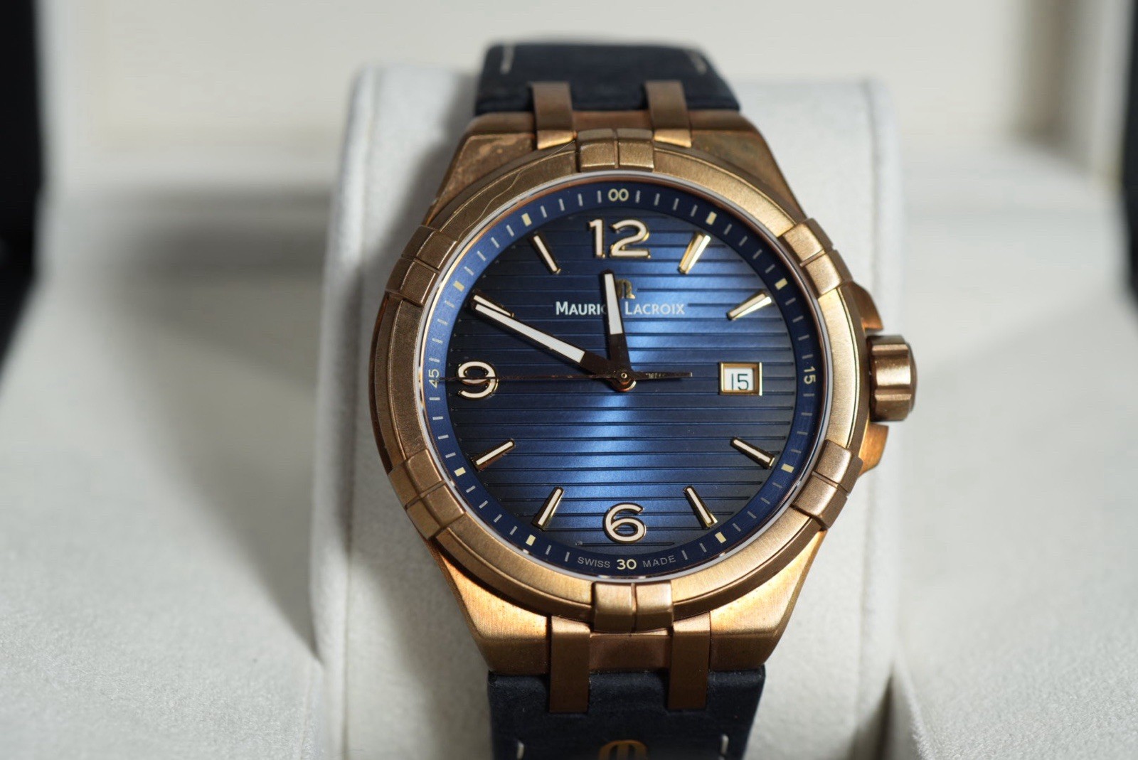 1/500 Maurice Lacroix AIKON Bronze Quartz 44mm Blue Dial Date 100m Box Papers