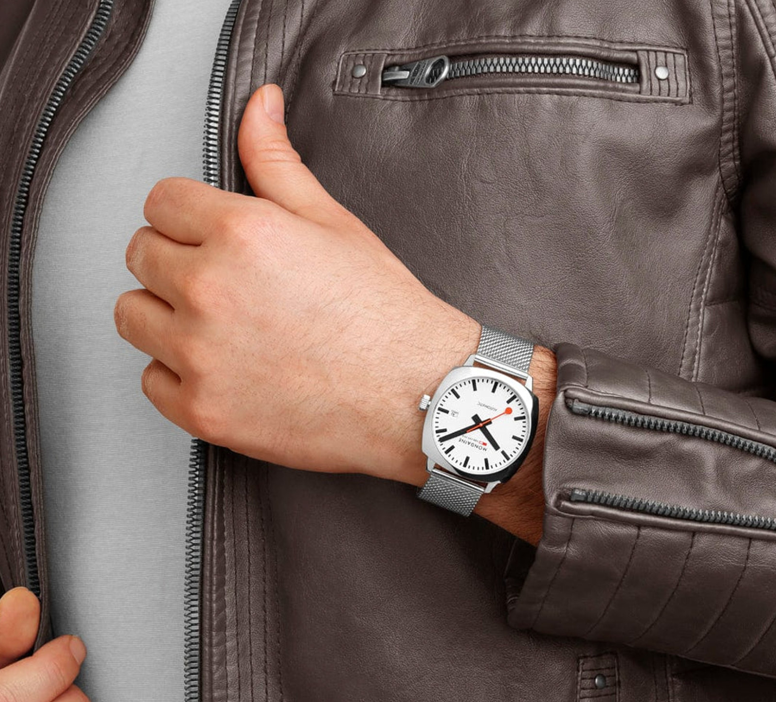 Mondaine MSL.3961B.SM Mens Swiss Watch Cushion Automatic 39mm Sapphire Crystal